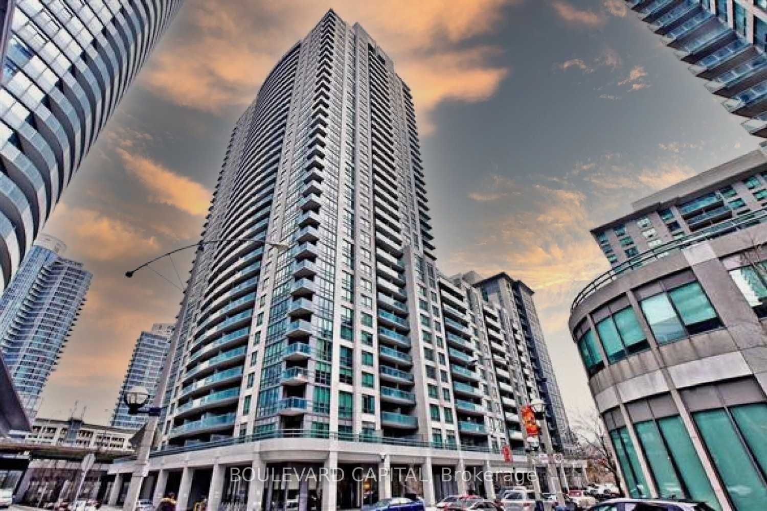 2707-19 Grand Trunk Crescent, Toronto, ON, M5J 3A3