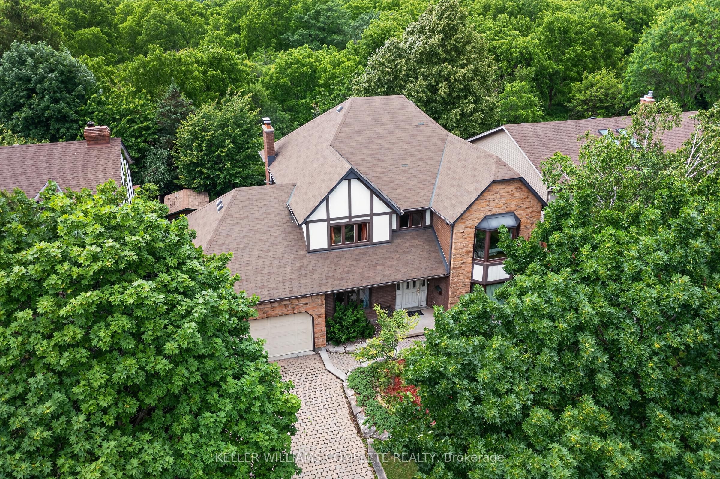 20 Tamwood Court, Hamilton, ON, L8J 2L2