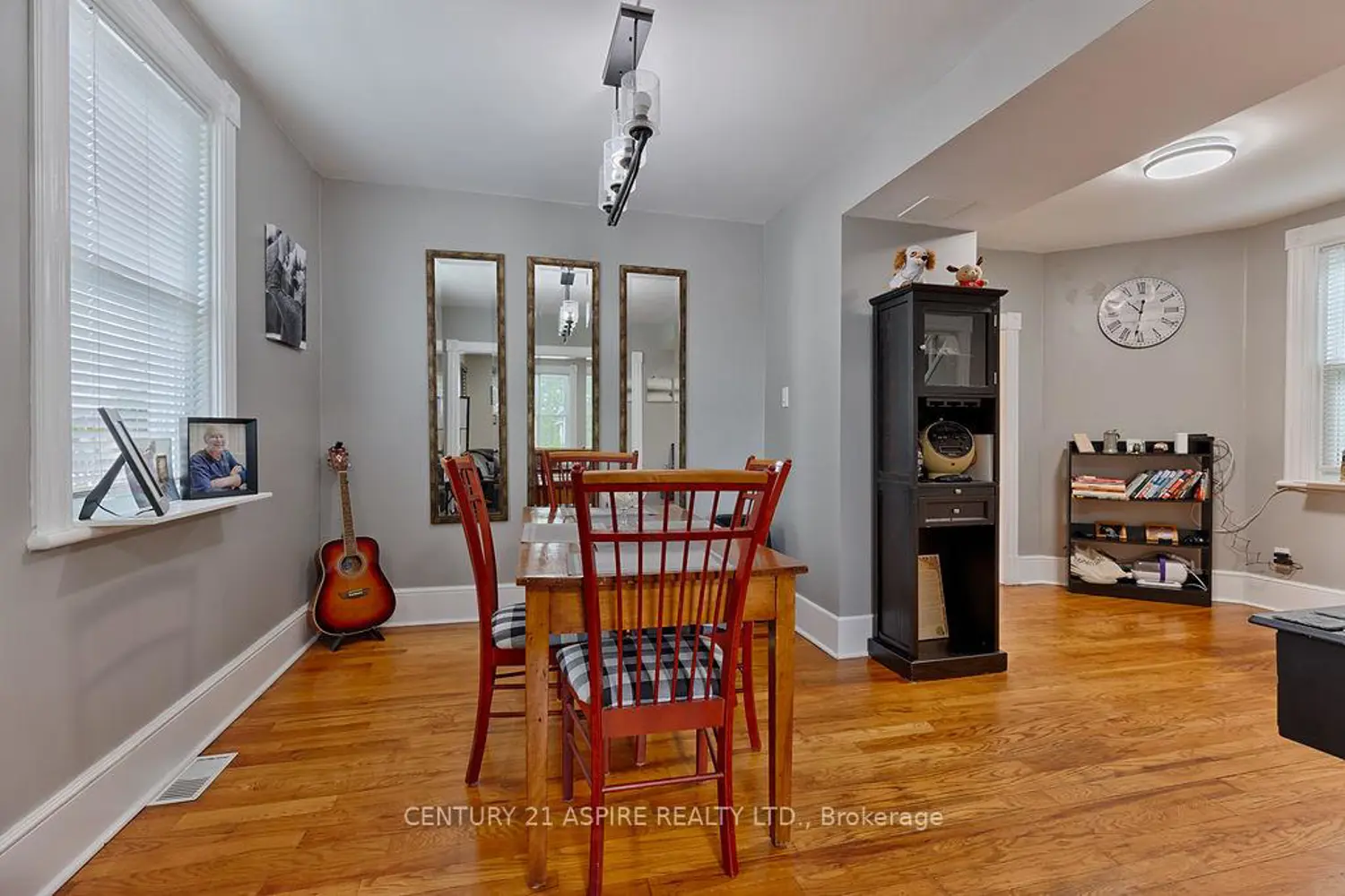391 Third Avenue photo 2