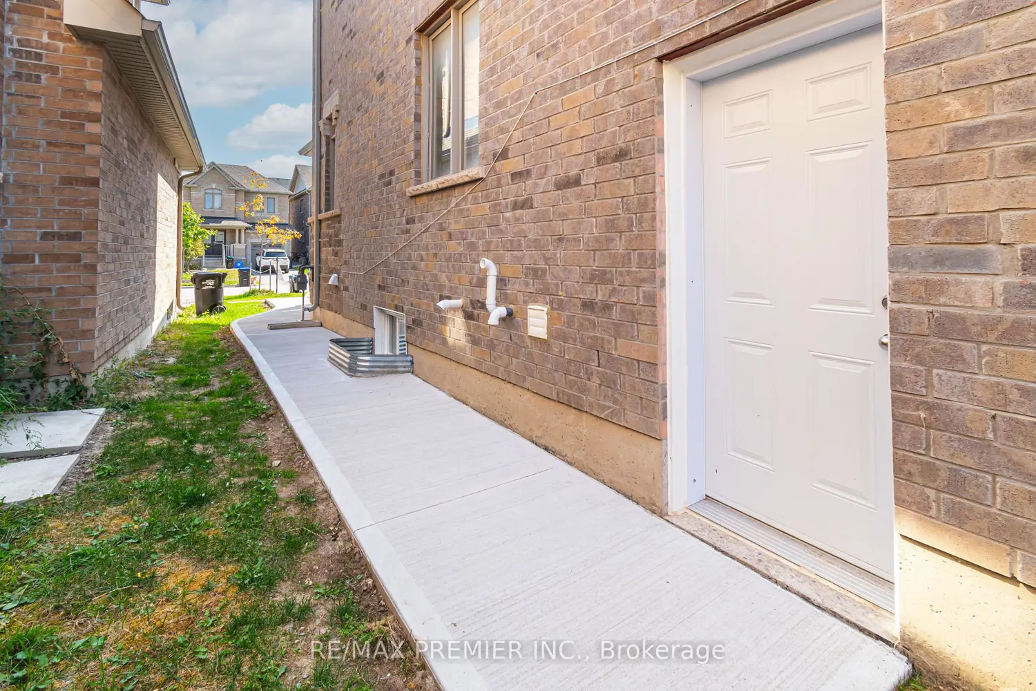 66 Owens Road photo 2