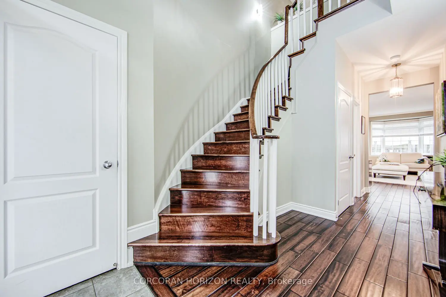 5080 Fairview Street 17 photo 3