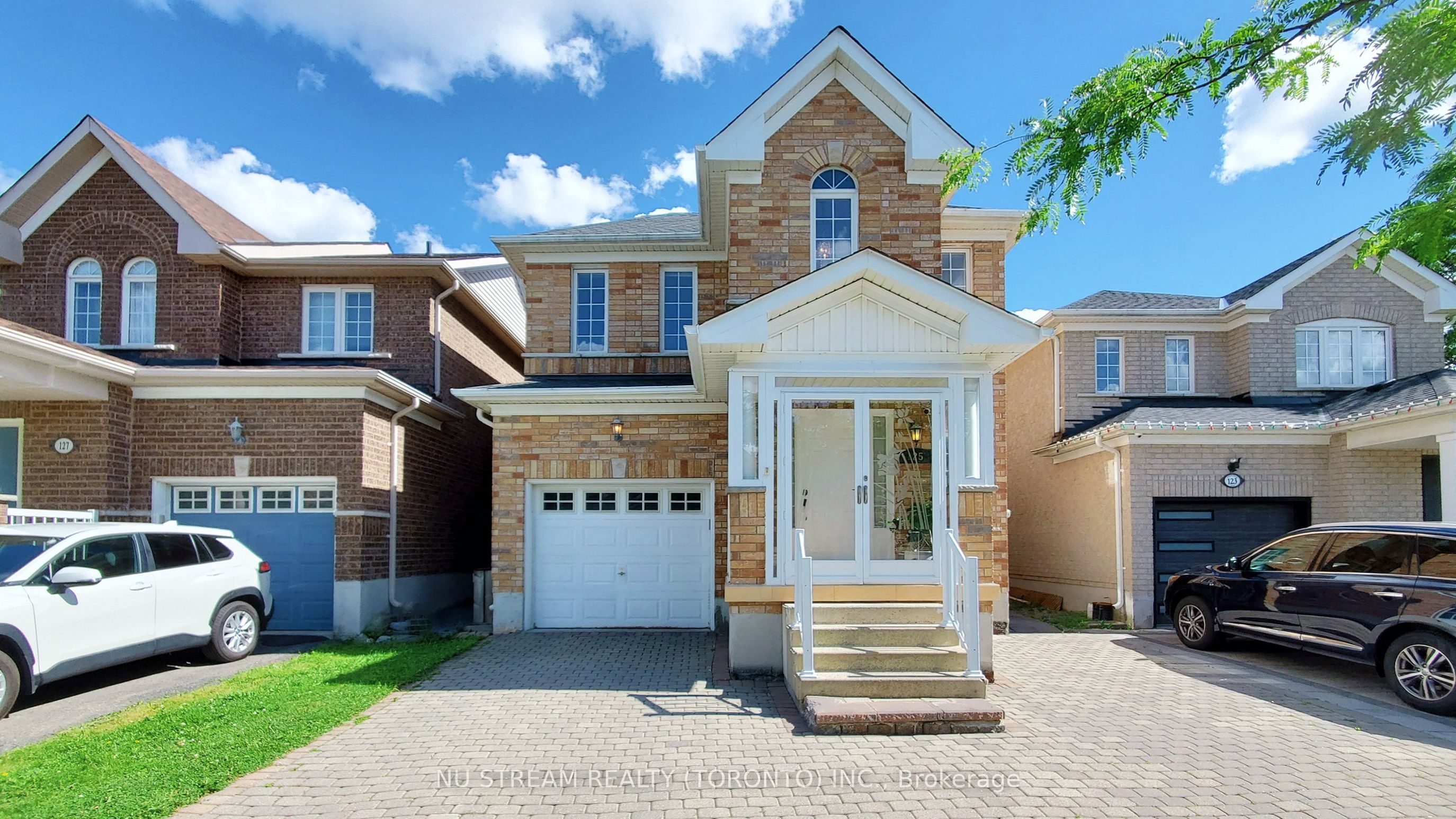 125 Peshawar Avenue, Markham, ON, L3R 4R1