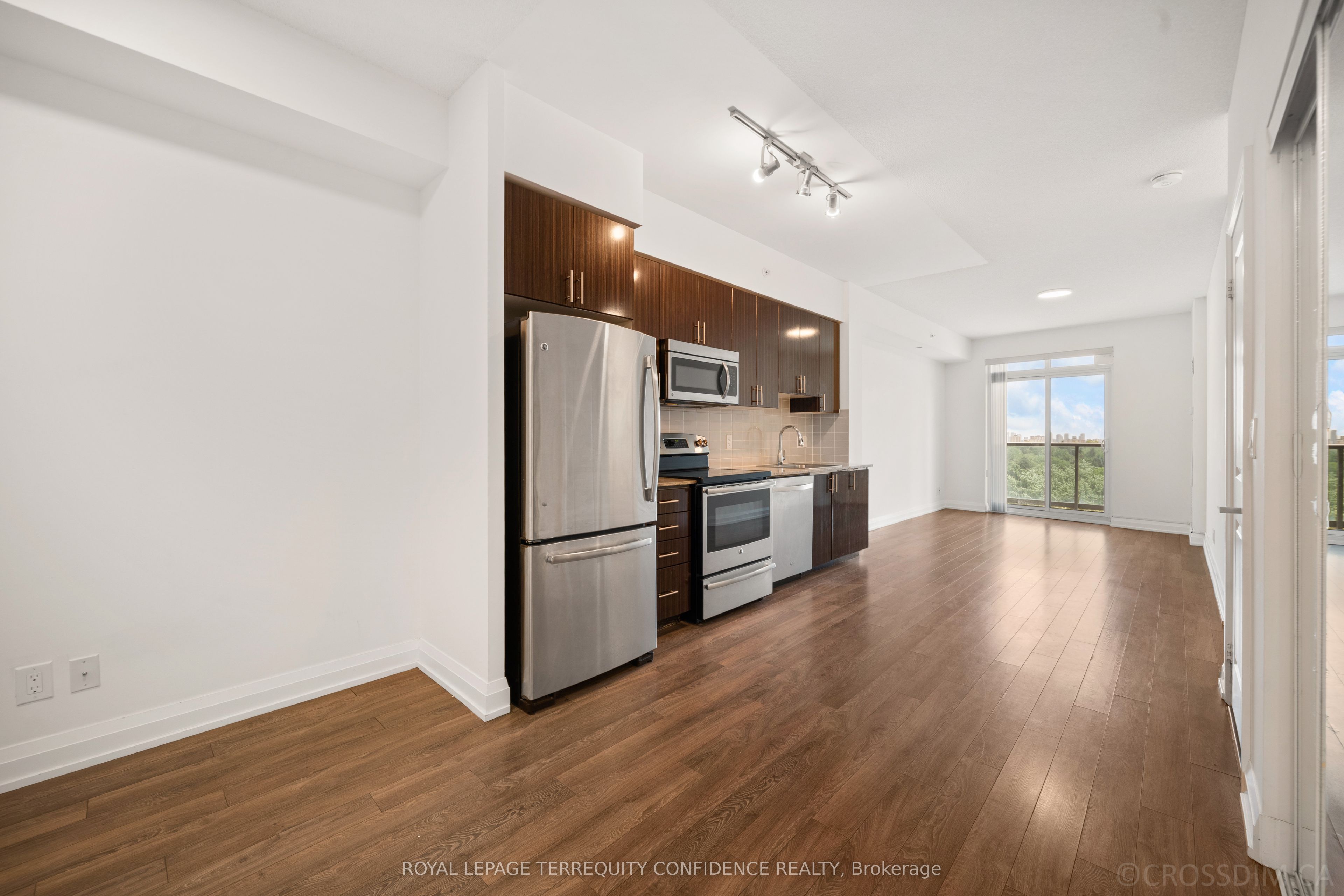 727-7161 Yonge Street, Markham, ON, L3T 0C8