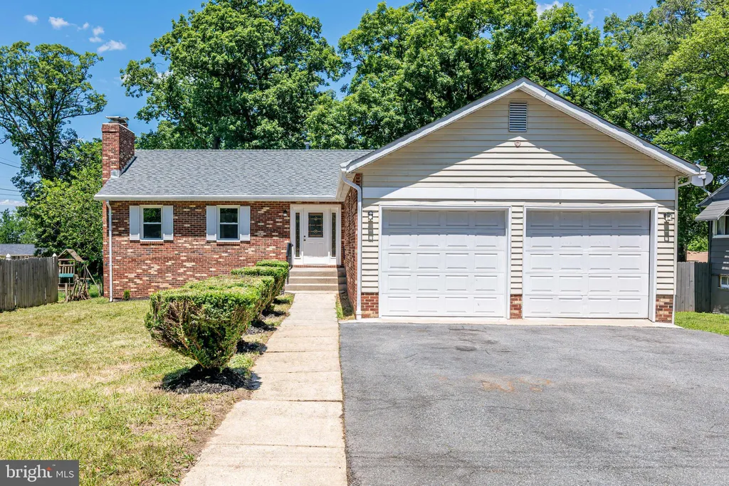 8822 Saunders Lane, Lanham, MD 20706 photo 5