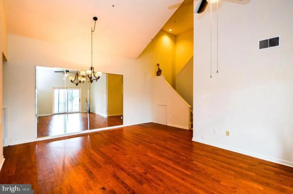 8703 Grasmere Ct, Fort Washington, MD 20744