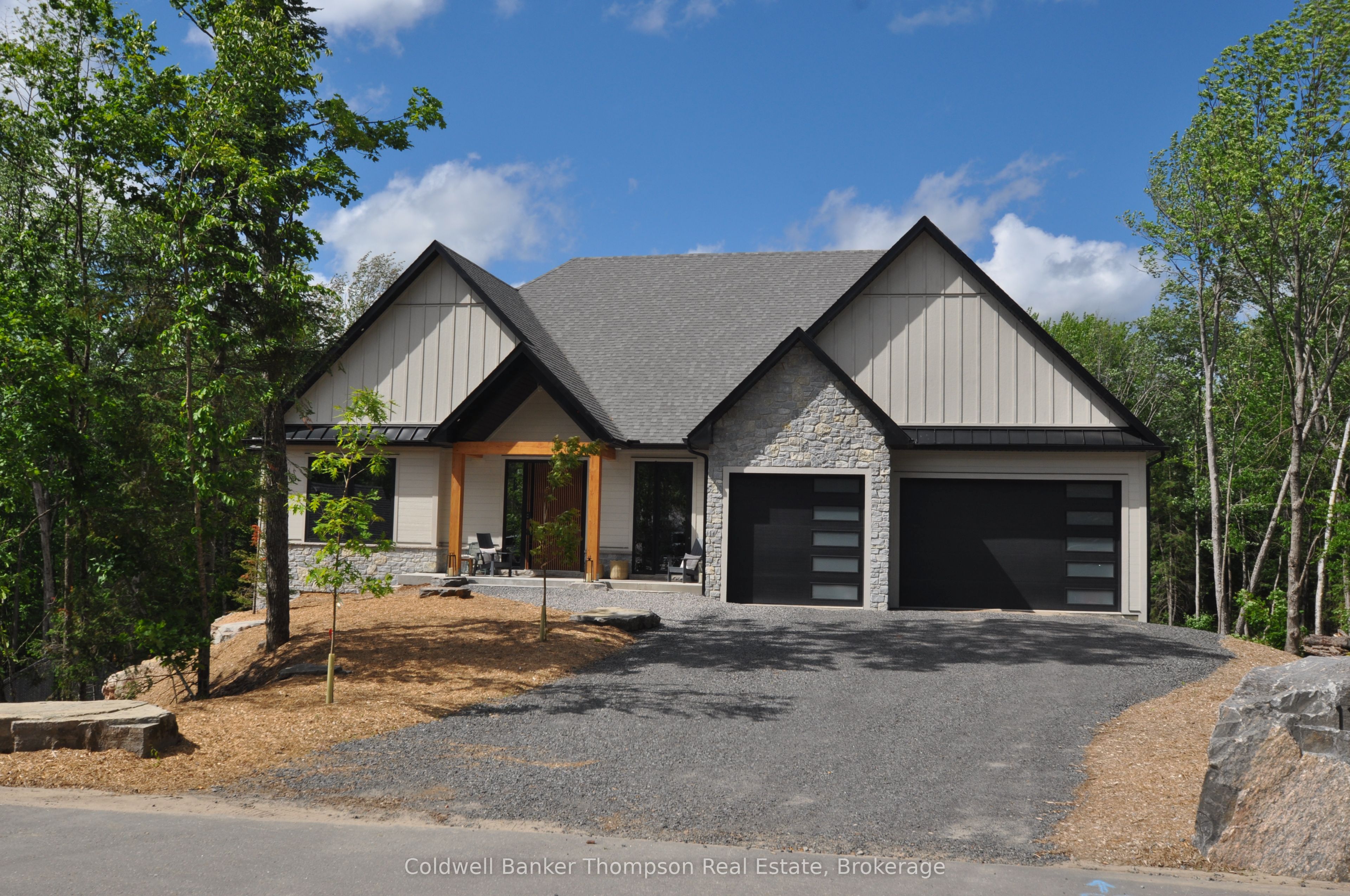 11 Glen Eagle Court, Huntsville, ON, P1H 1B1