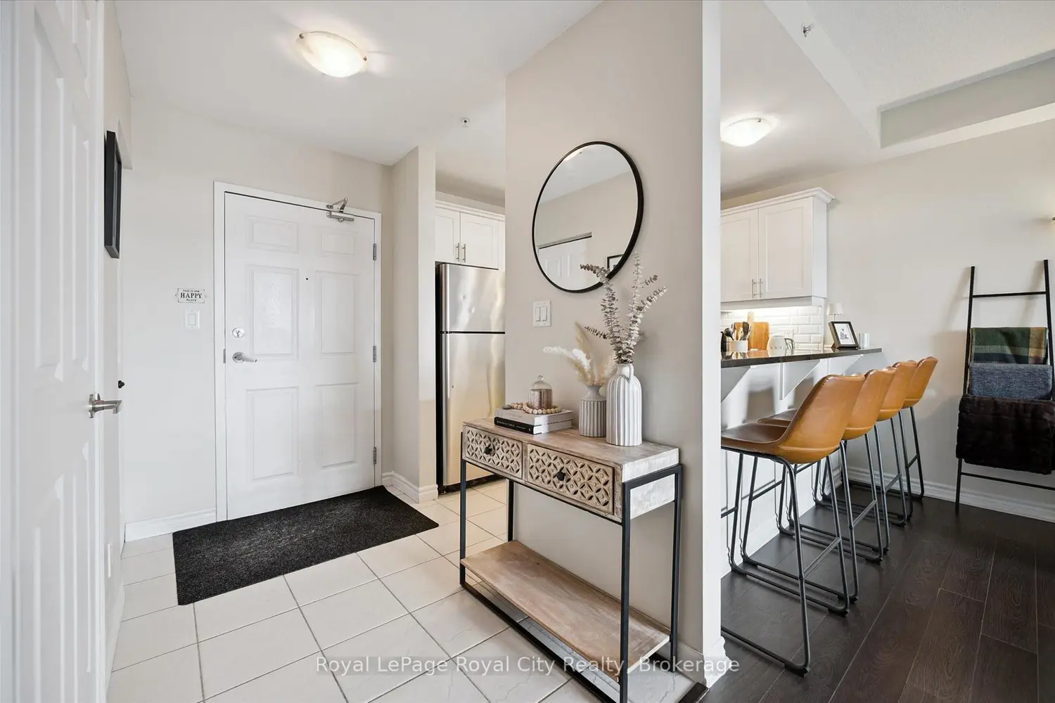 2 Colonial Drive 403 photo 2