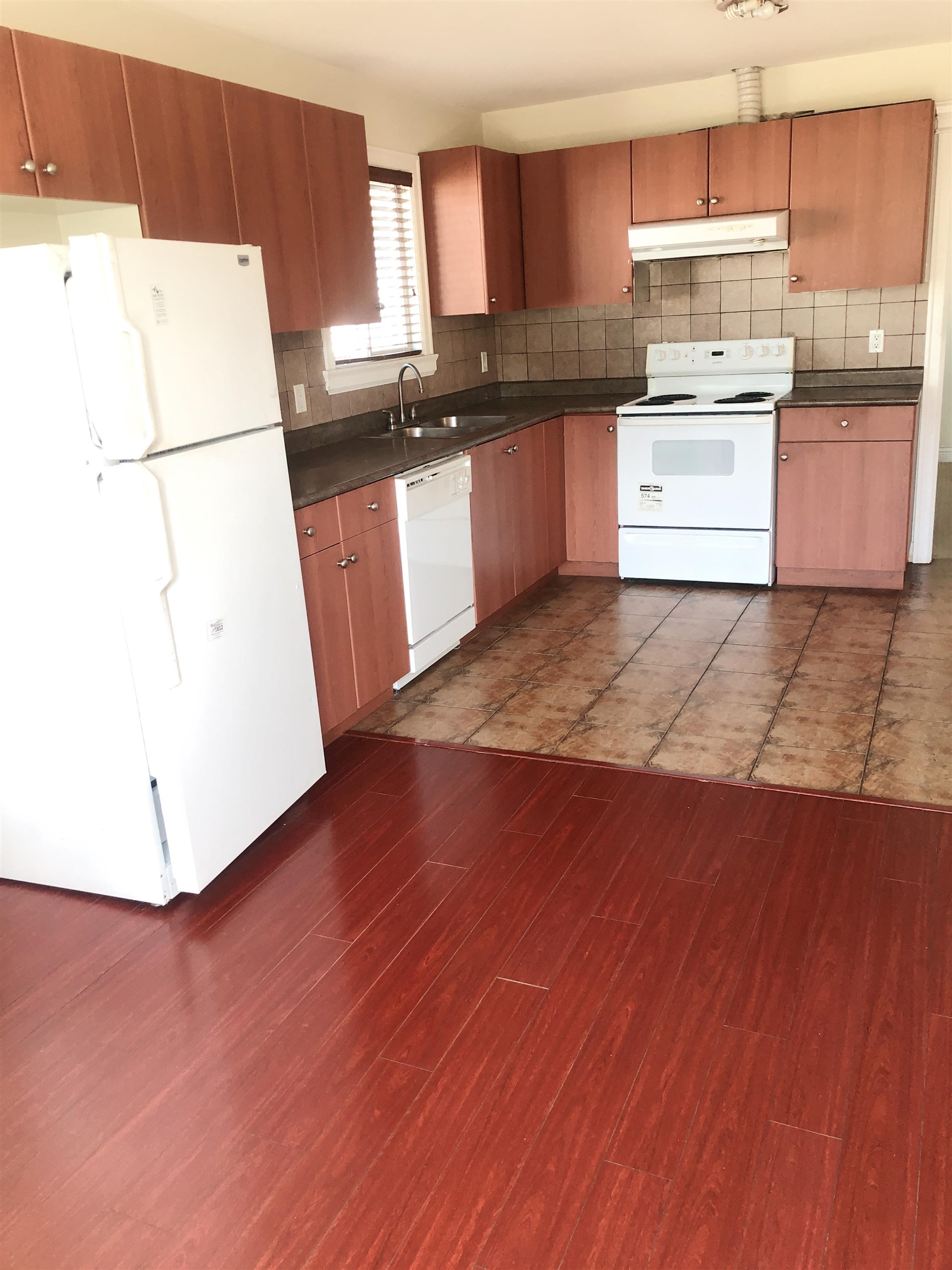 6000 Marine Drive, Burnaby, BC, V3N 2X9
