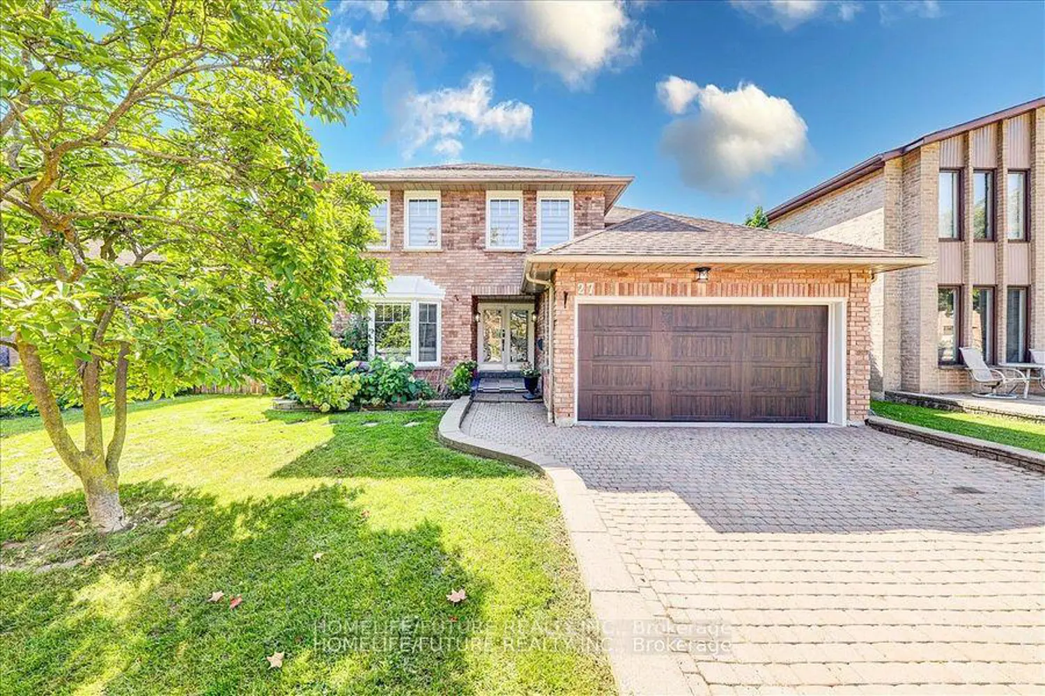 27 Sugarbush Square
