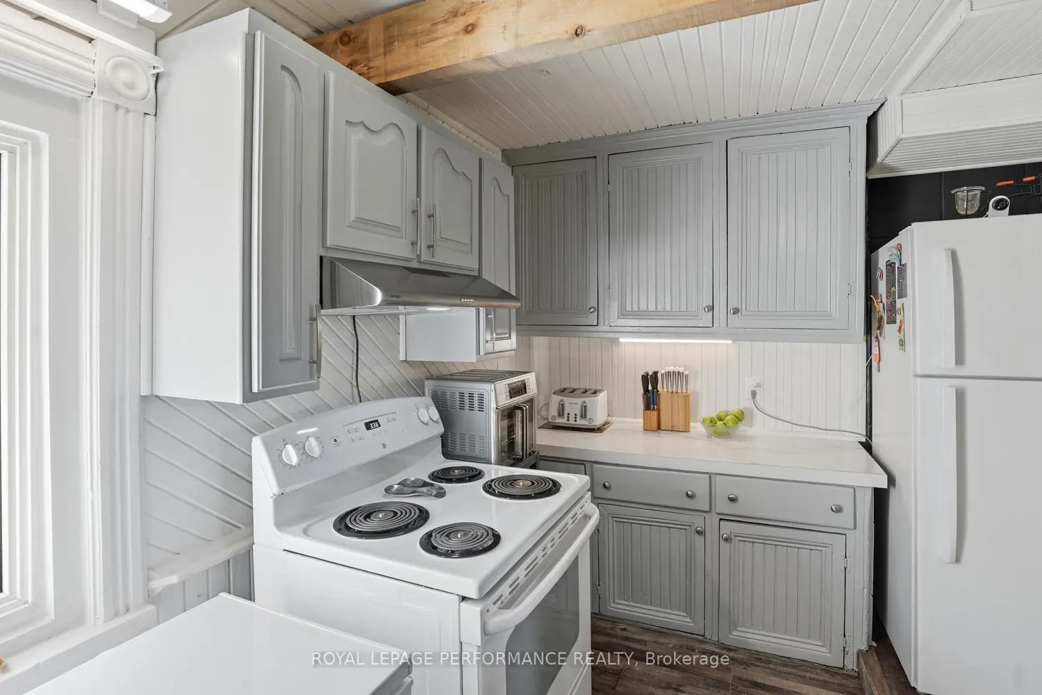 961 Boundary Road photo 4