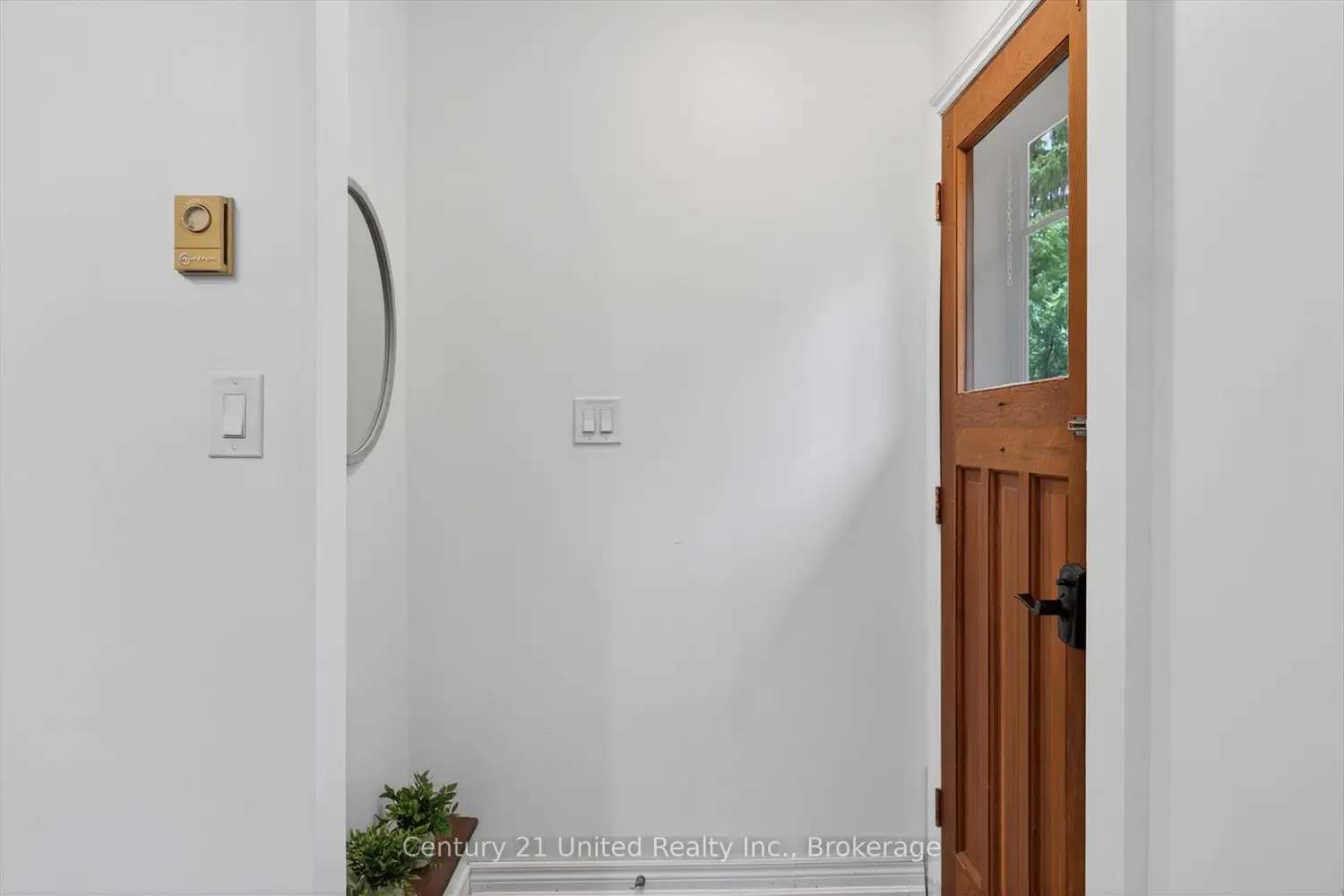 1732 Traders Trail photo 4