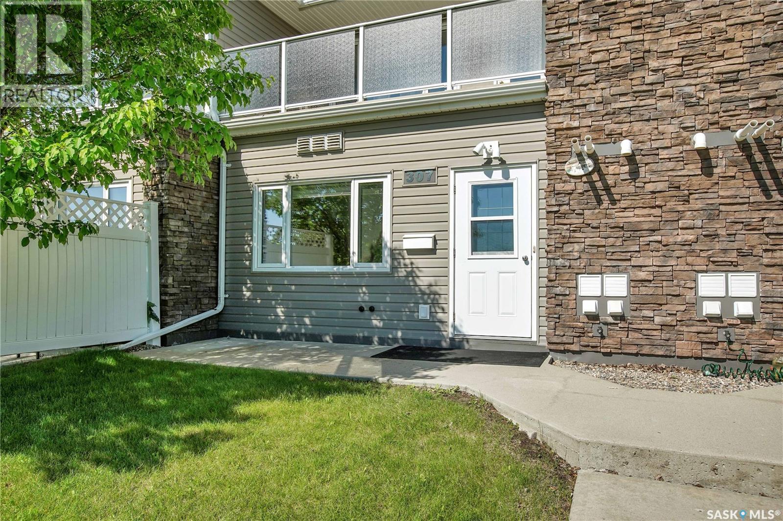 307-1022 Hampton Circle, Saskatoon, SK, S7R0K4
