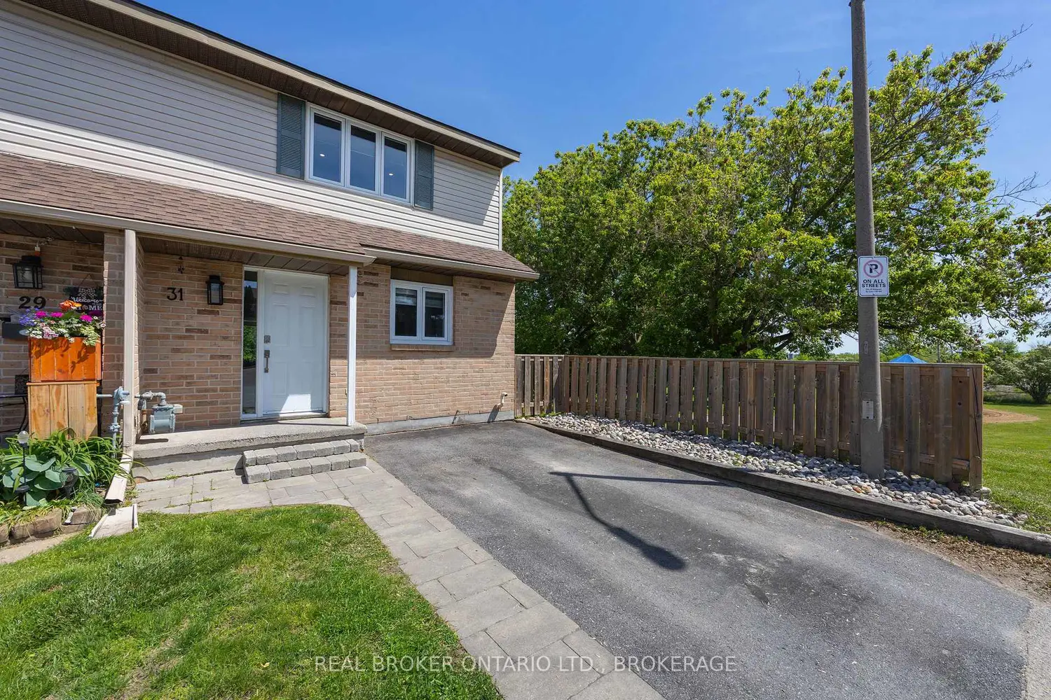 31 Coventry Crescent