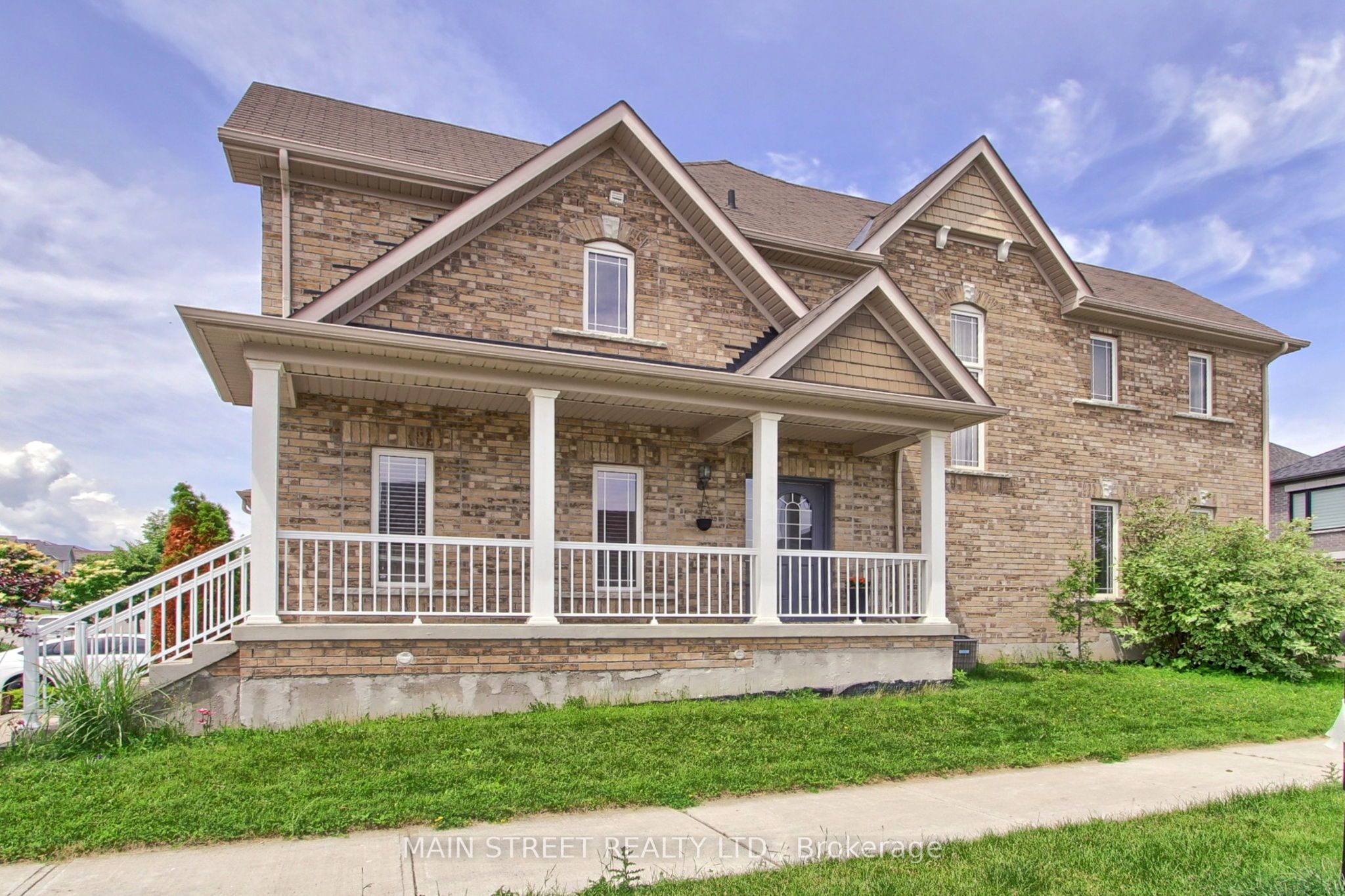 34 Grey Wing Avenue, Georgina, ON, L4P 0B8