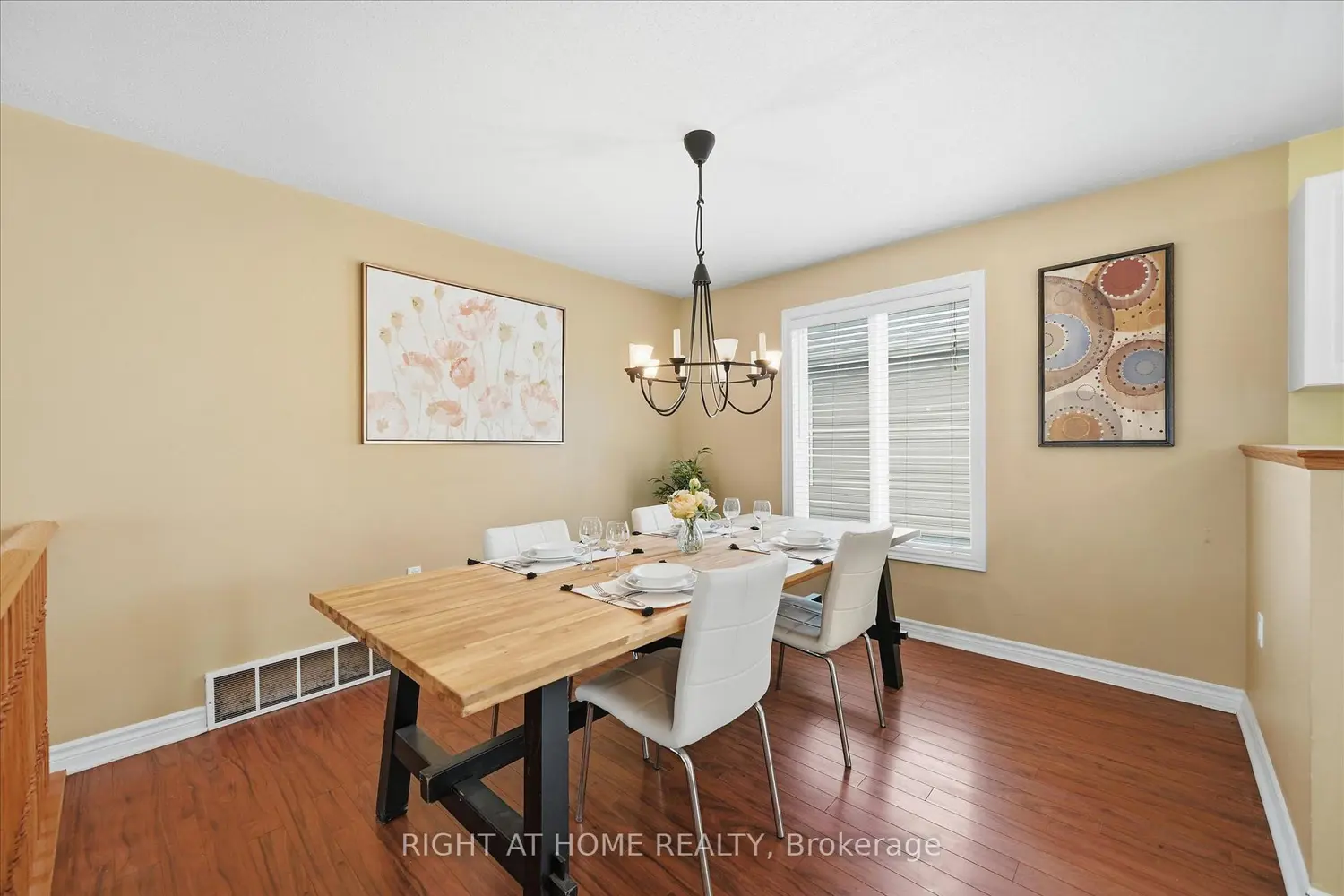 111 Gracehill Crescent photo 3