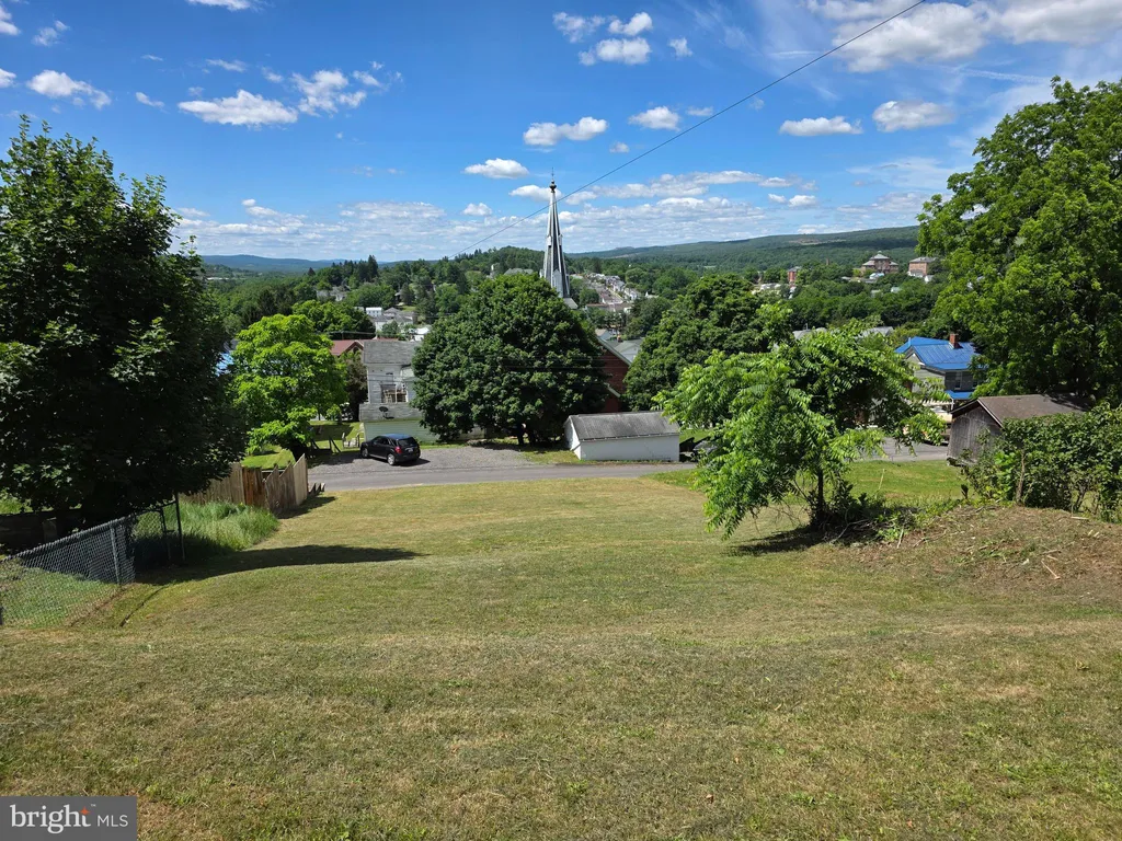 35 Mount Pleasant Street, Frostburg, MD 21532
