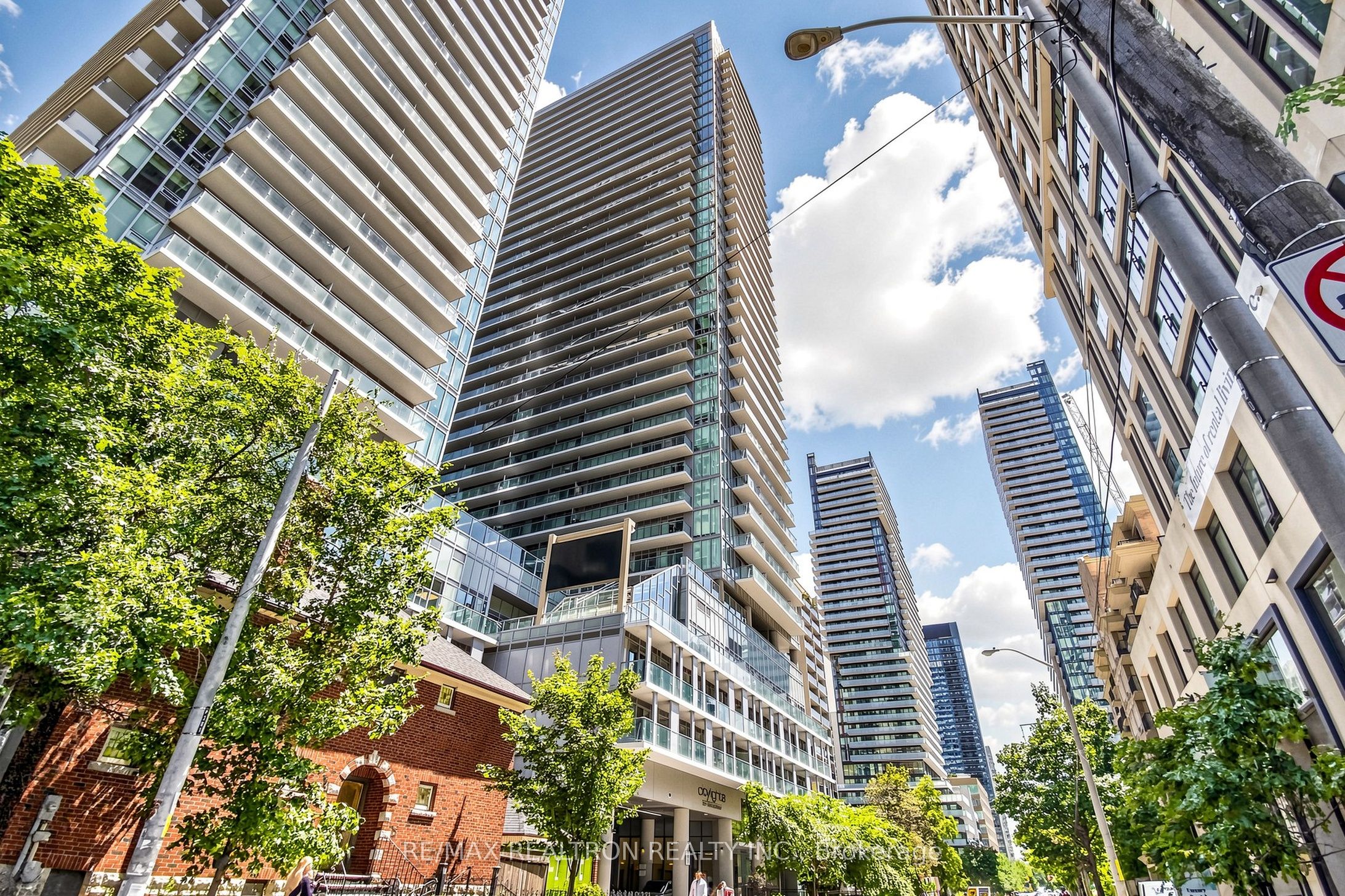 1612-195 Redpath Avenue, Toronto, ON, M4P 0E4