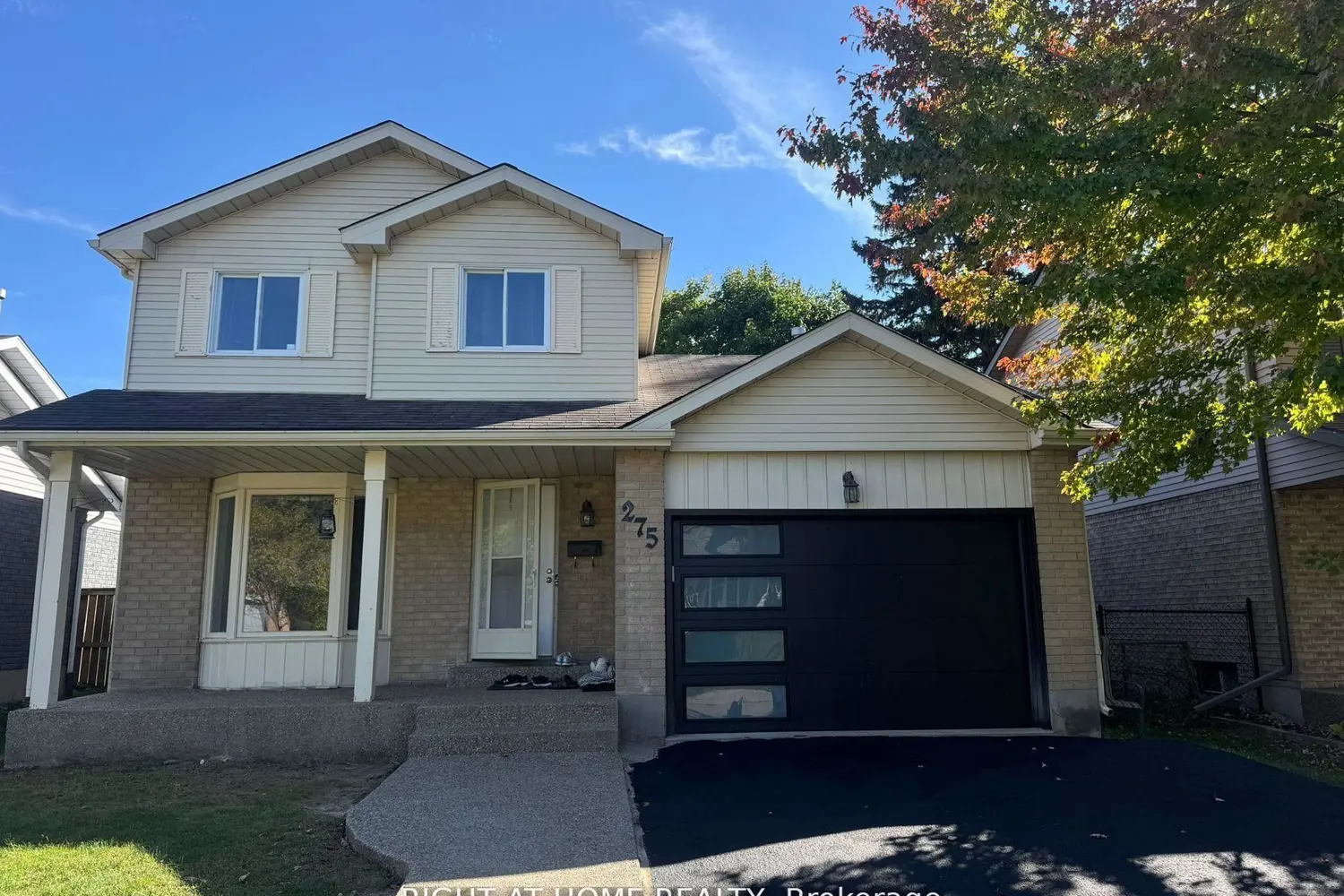 275 Tagge Crescent
