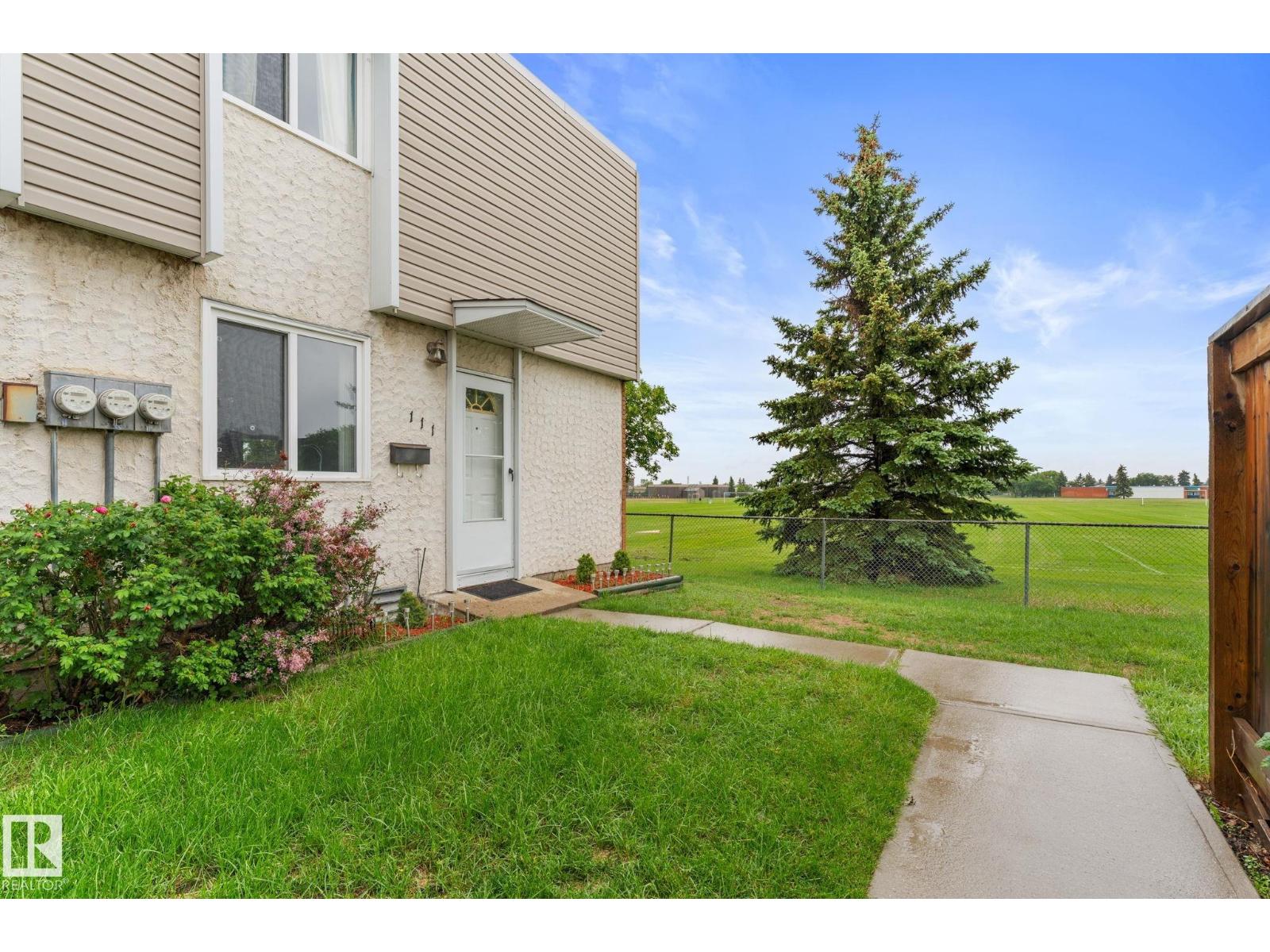 111 Cornell Court NW, Edmonton, AB, T5C3C3