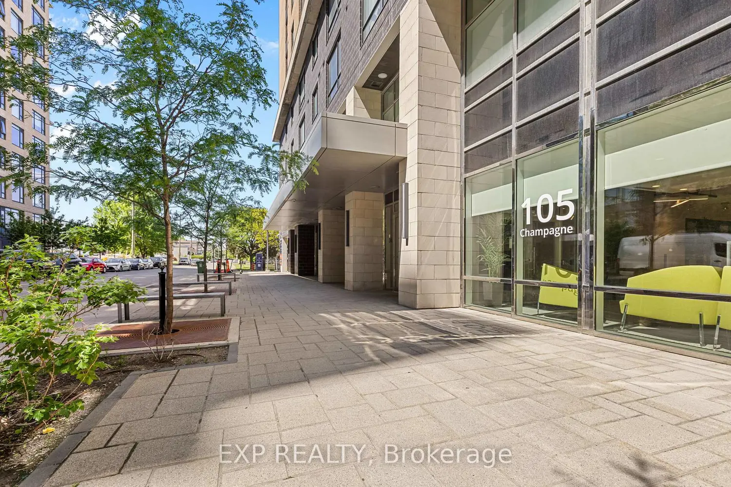 105 Champagne Avenue 1009 photo 2