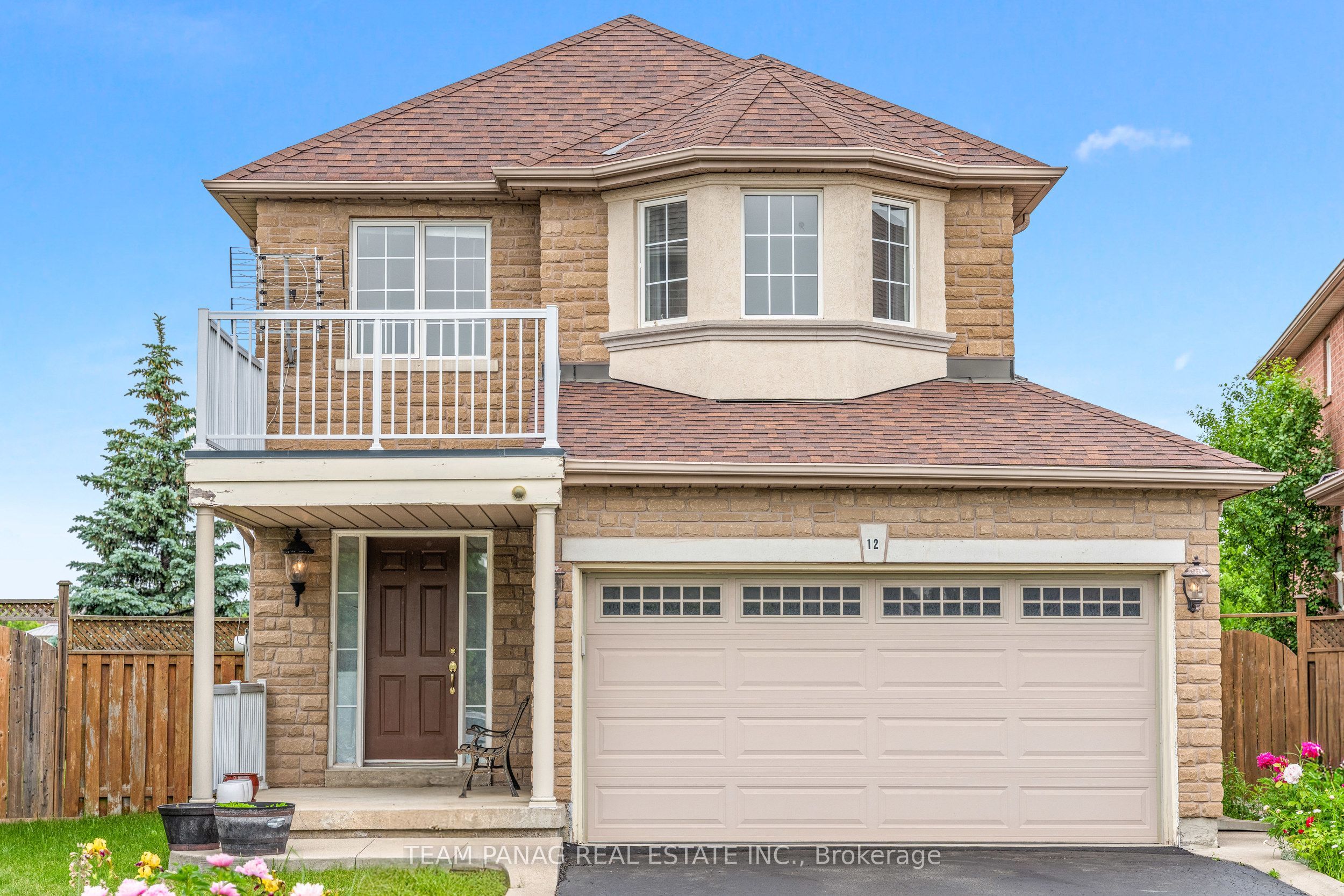 12 Stirrup Court, Brampton, ON, L6X 4Y1 photo 2