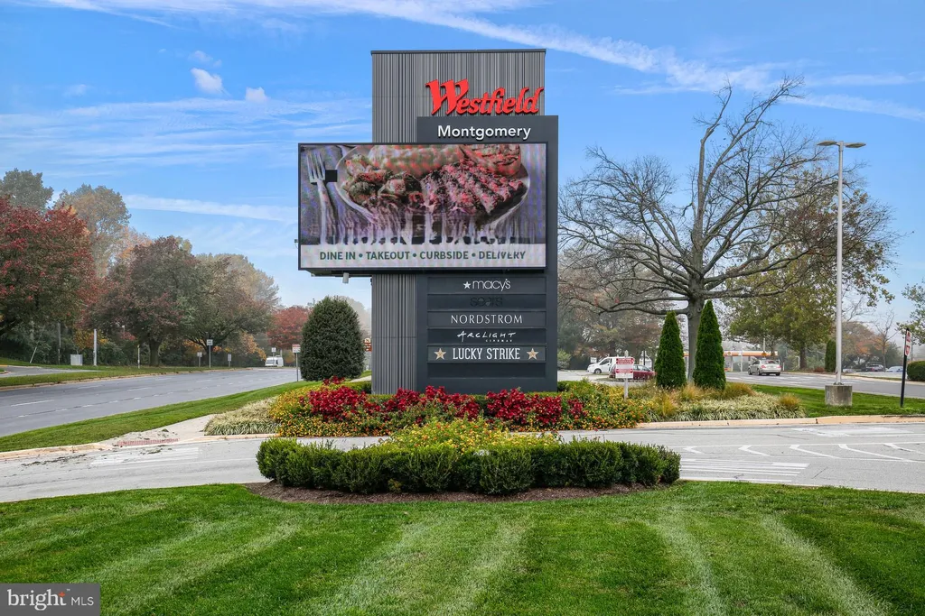 7400 Lakeview Drive Unit N404, Bethesda, MD 20817
