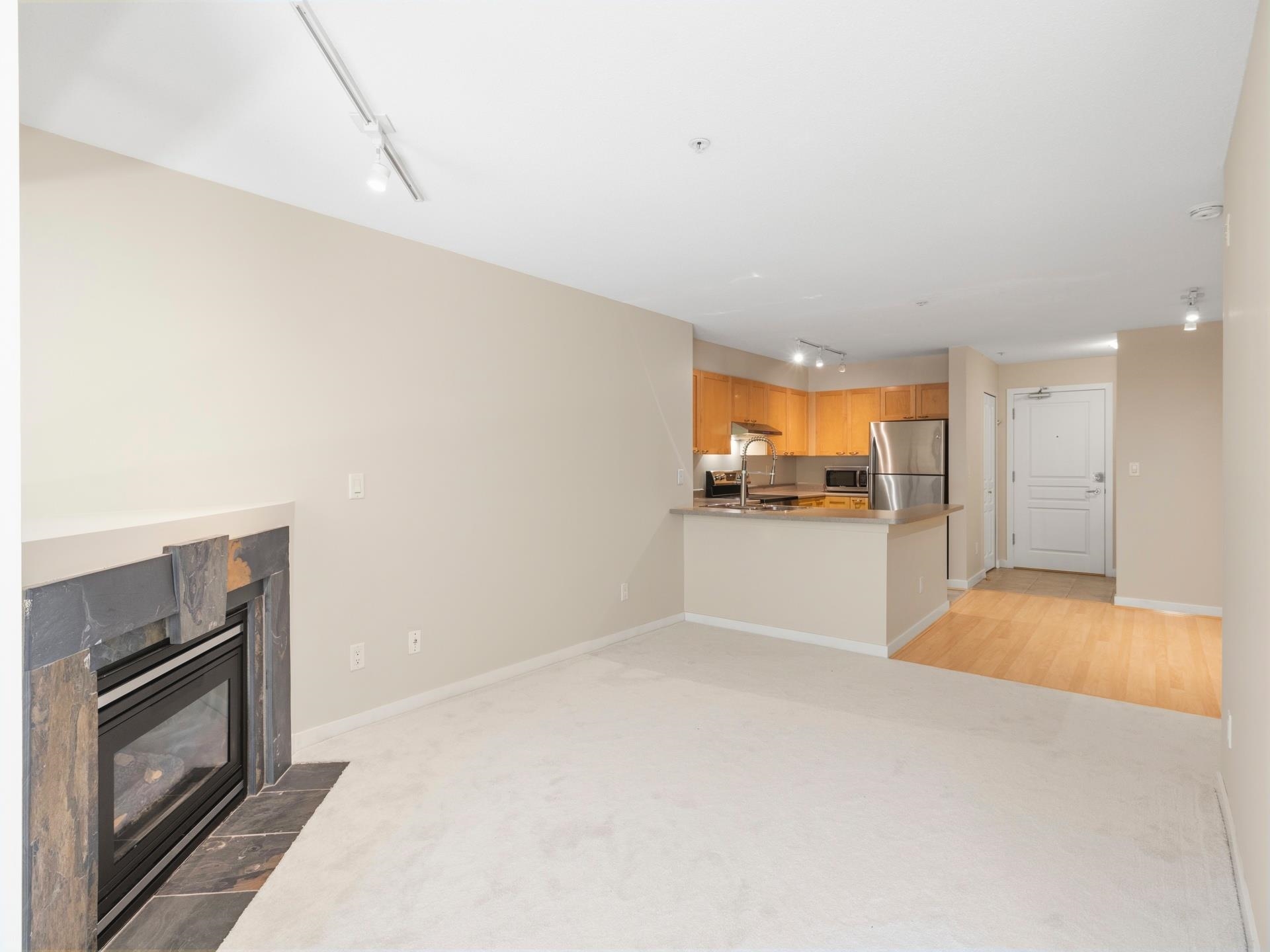 207-7383 Griffiths Drive, Burnaby, BC, V5E 4M8 photo 2