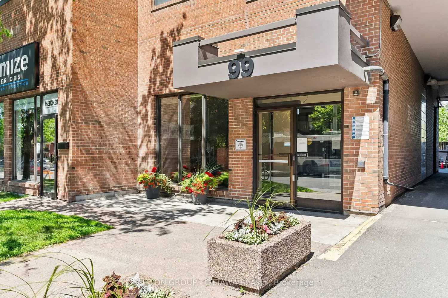 99 Holland Avenue 702