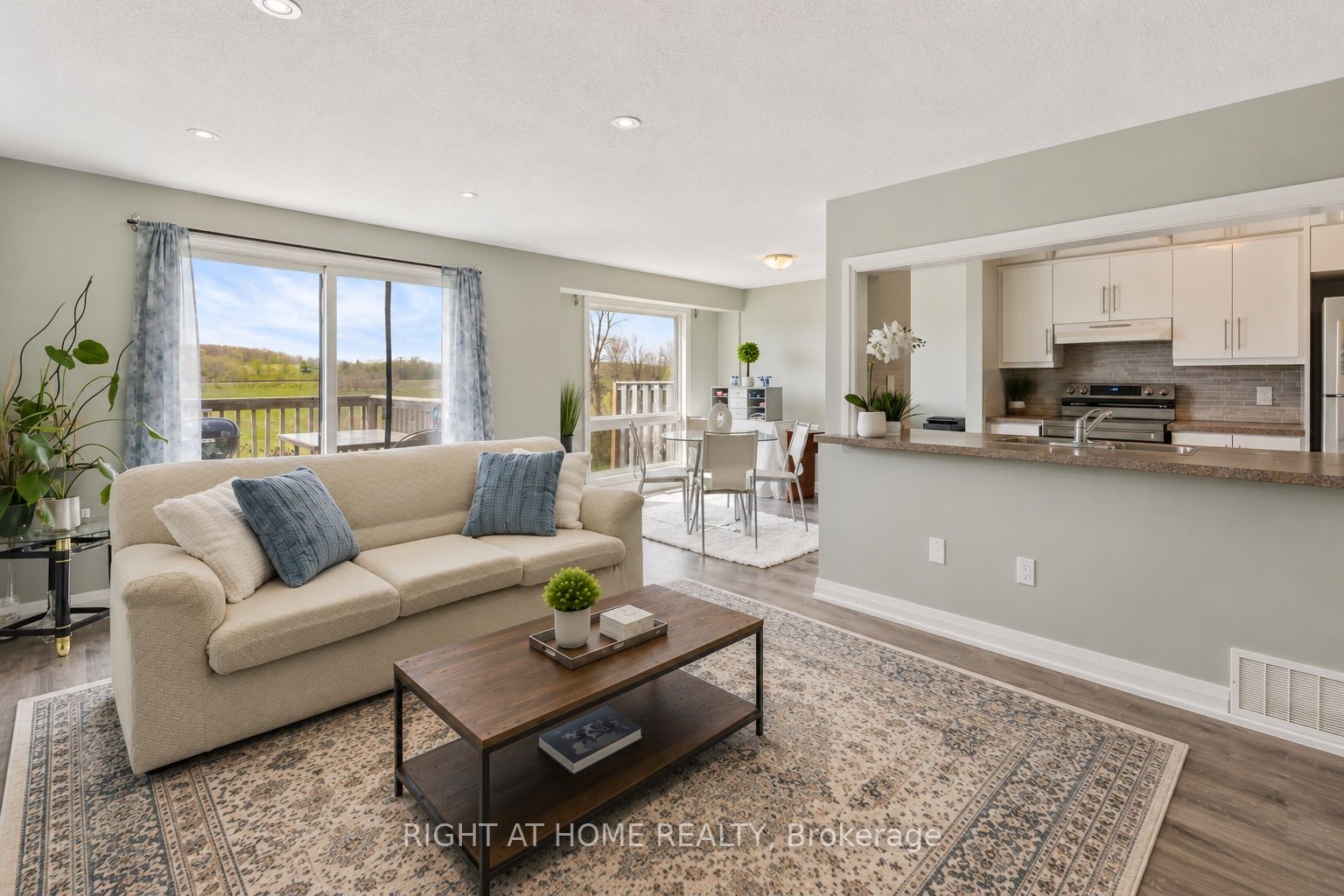 20-40 Imperial Road N, Guelph, ON, N1H 8B4