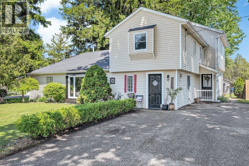 326 Coronado , Tecumseh, ON, N8N2E4