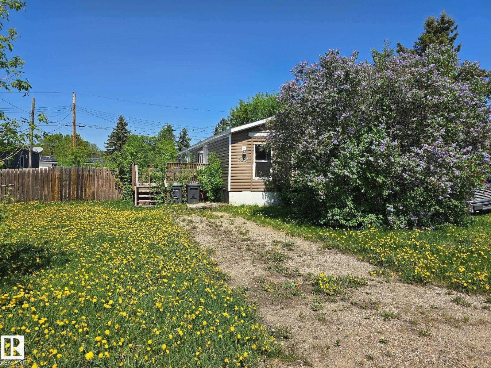 5204 53 Avenue, Cold Lake, AB, T9M1W9