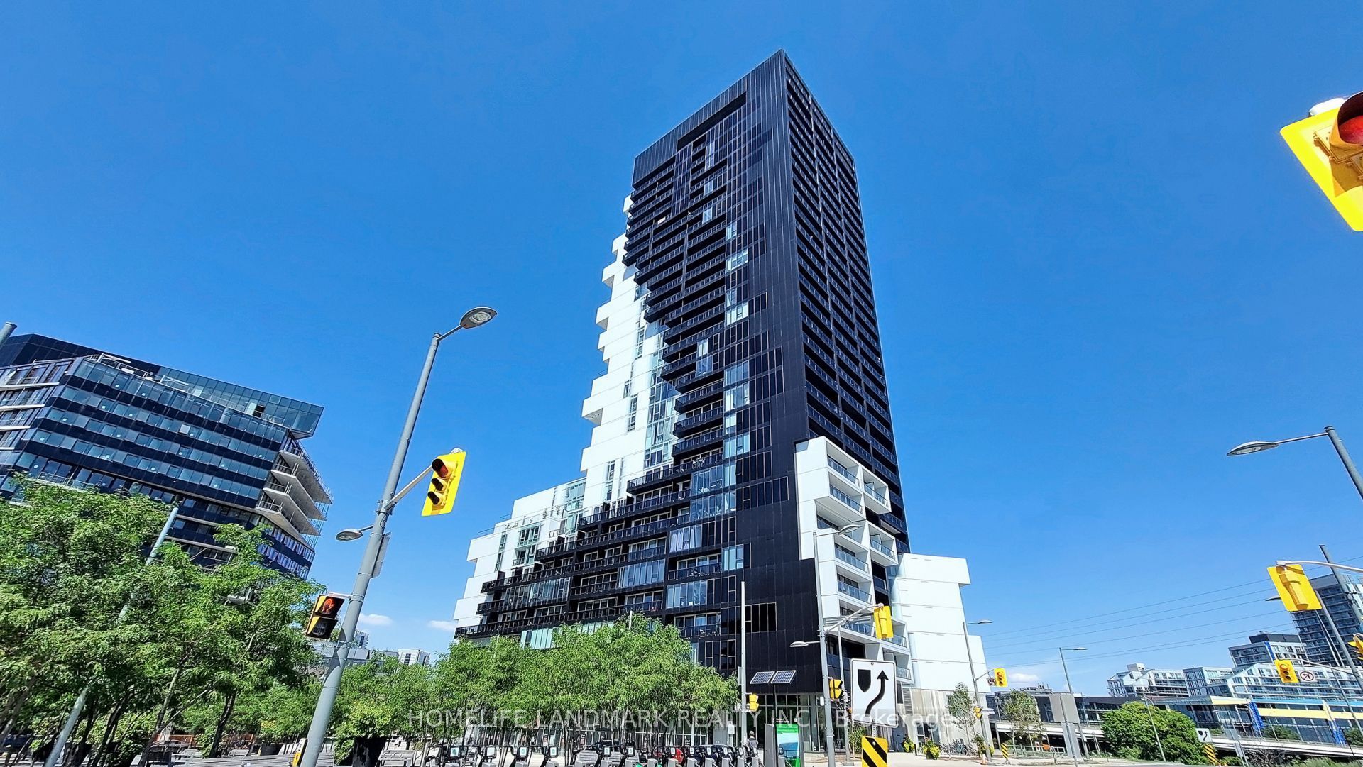 709-170 Bayview Avenue, Toronto, ON, M5A 0M4