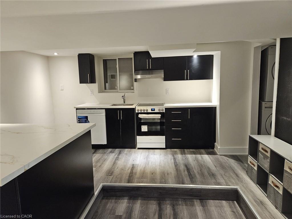 Lower-134 Bridgeport Road E, Waterloo, ON, N2J 2K4