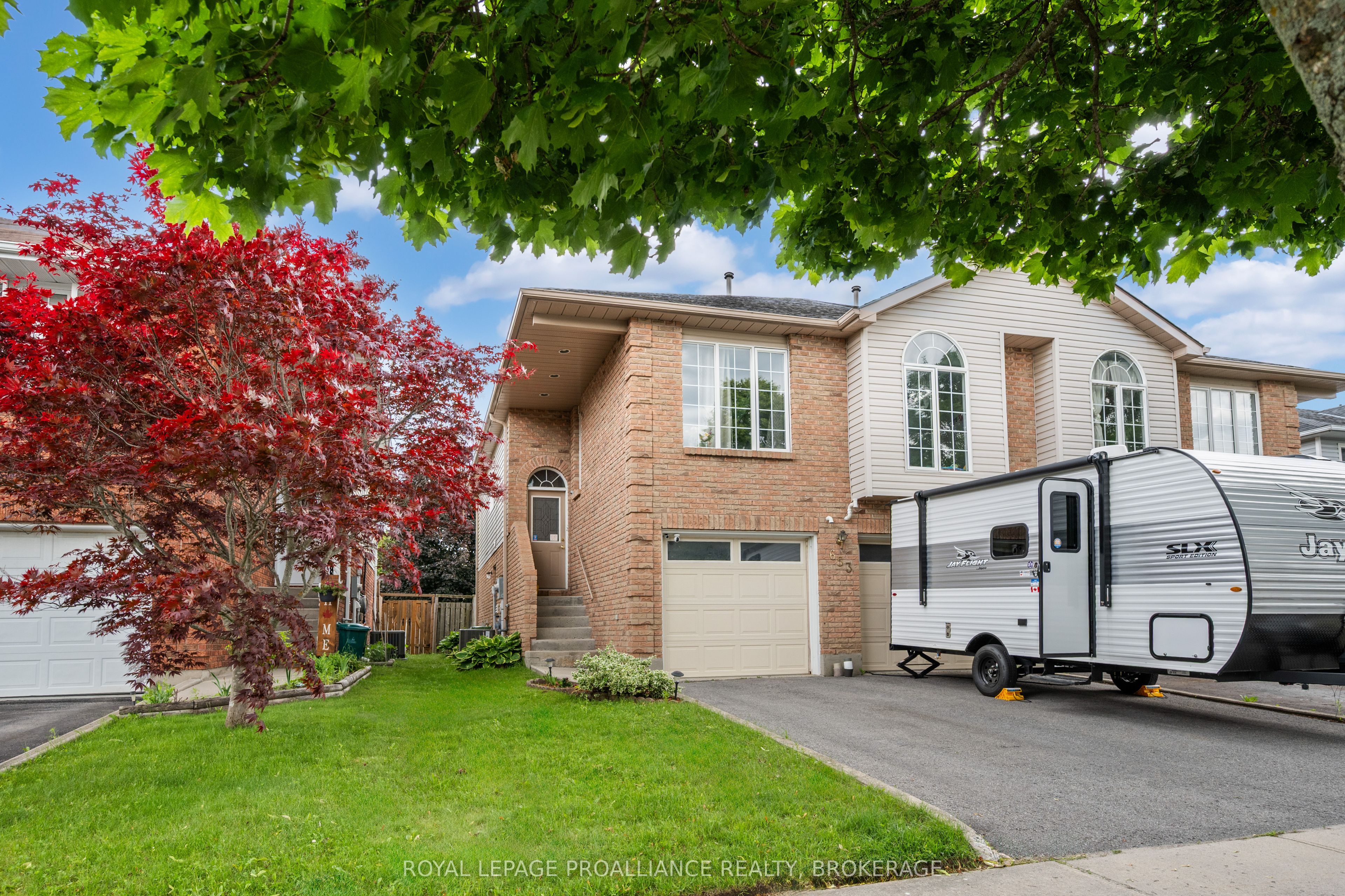 653 Barnsley Crescent, Kingston, ON, K7M 8X4 photo 2