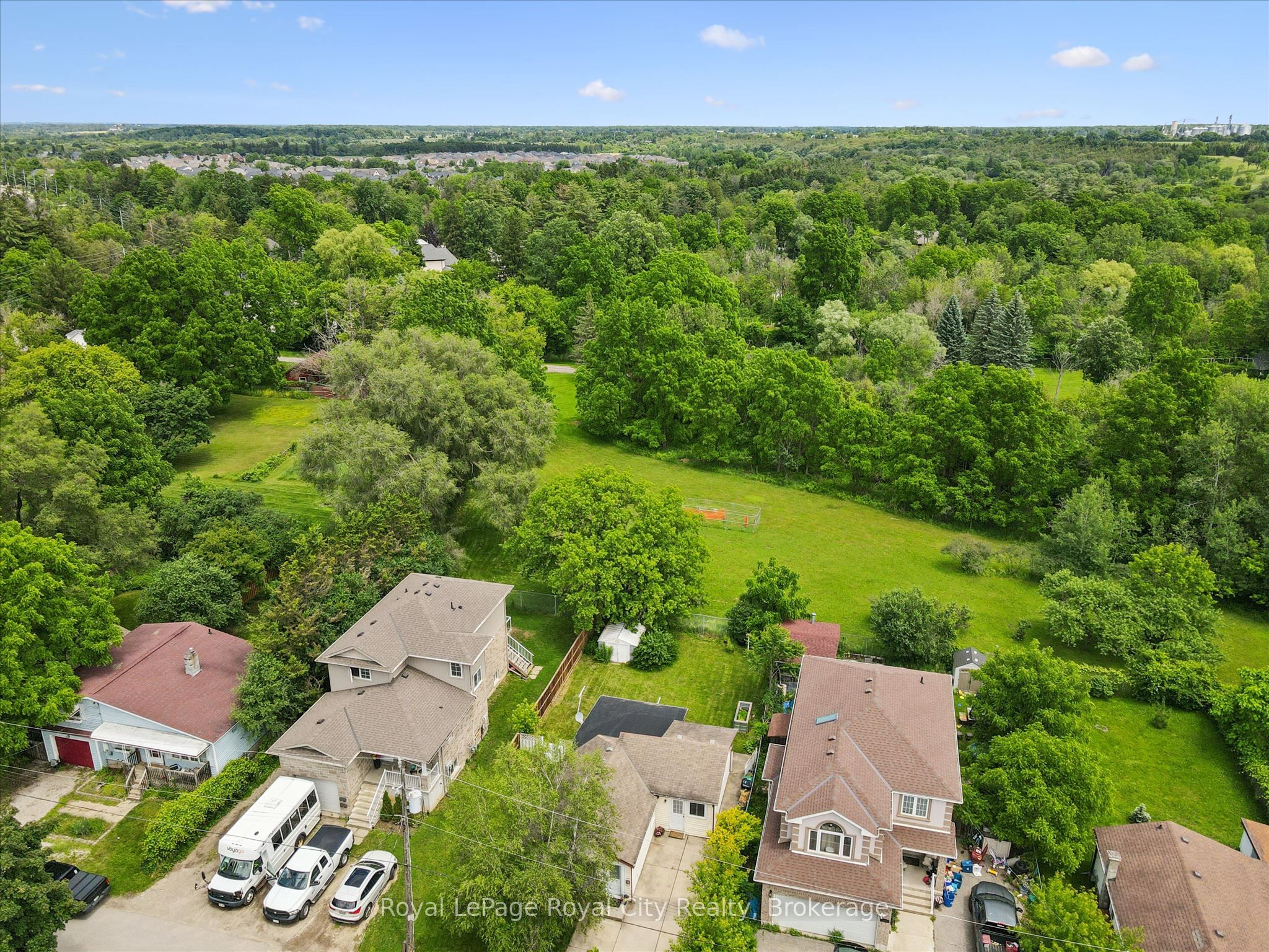 10 Macville Avenue, Kitchener, ON, N2K 1T1