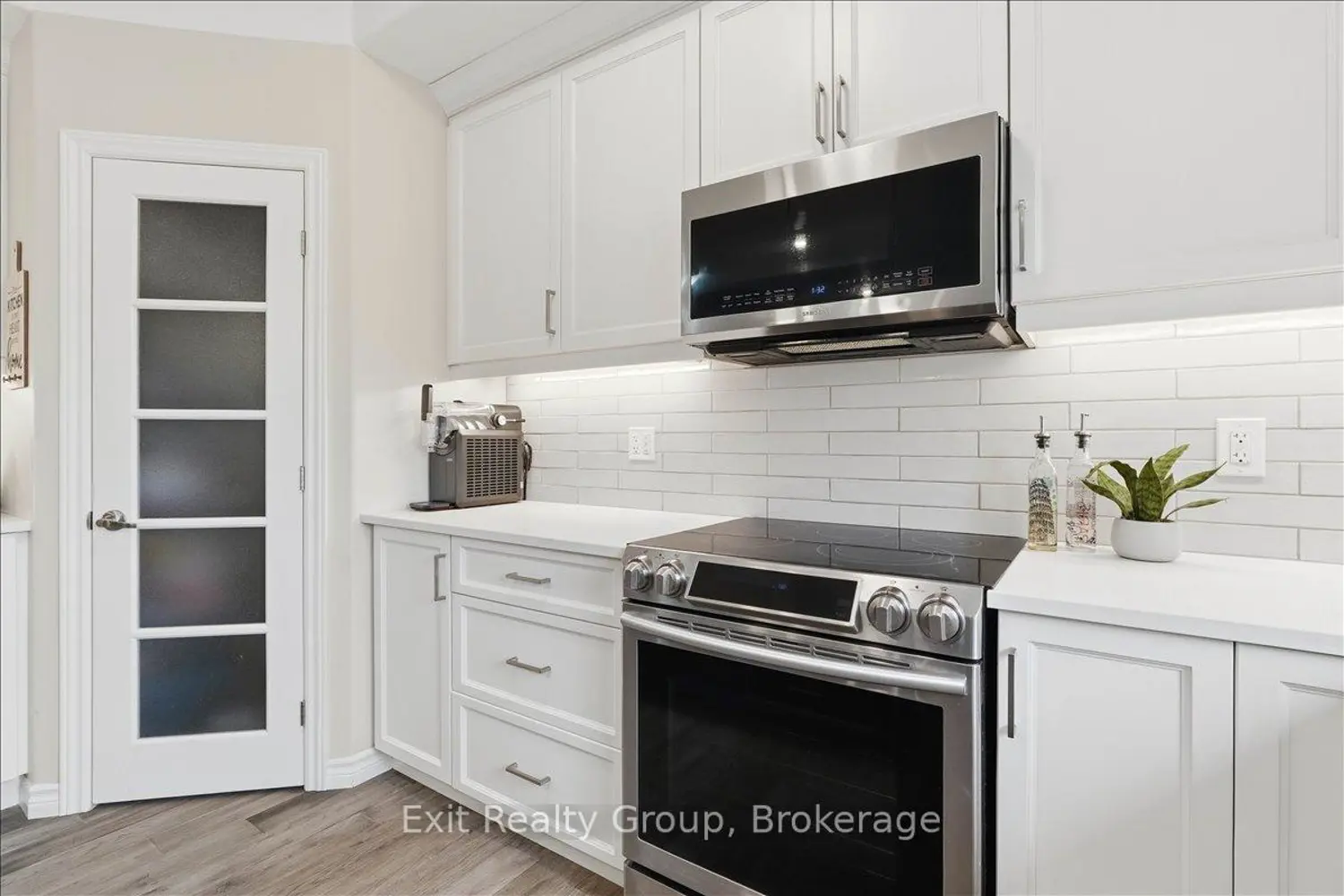 55 Stonecrest Boulevard photo 5