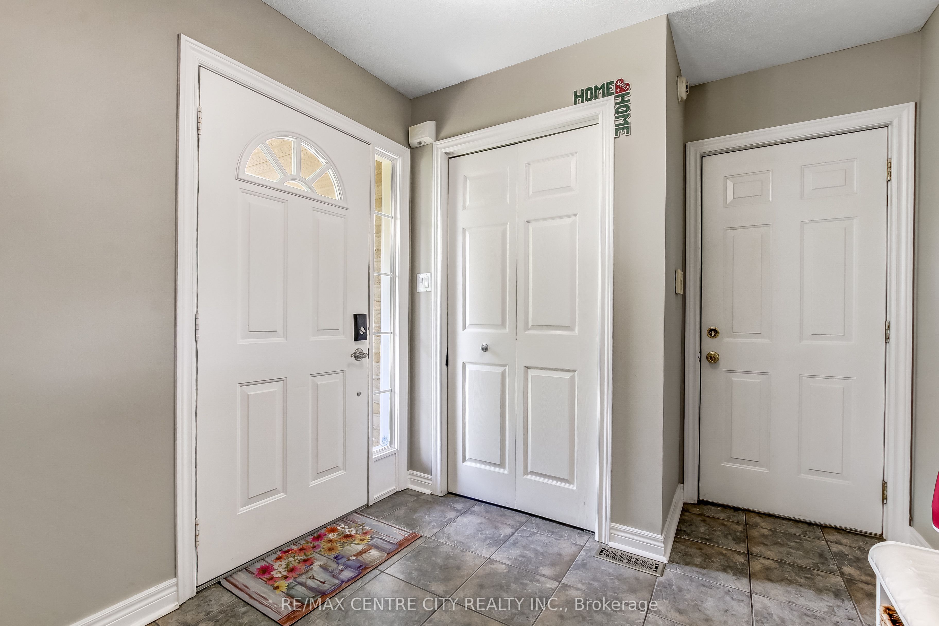 26 Oriole Lane, St. Thomas, ON, N5R 6K8 photo 2