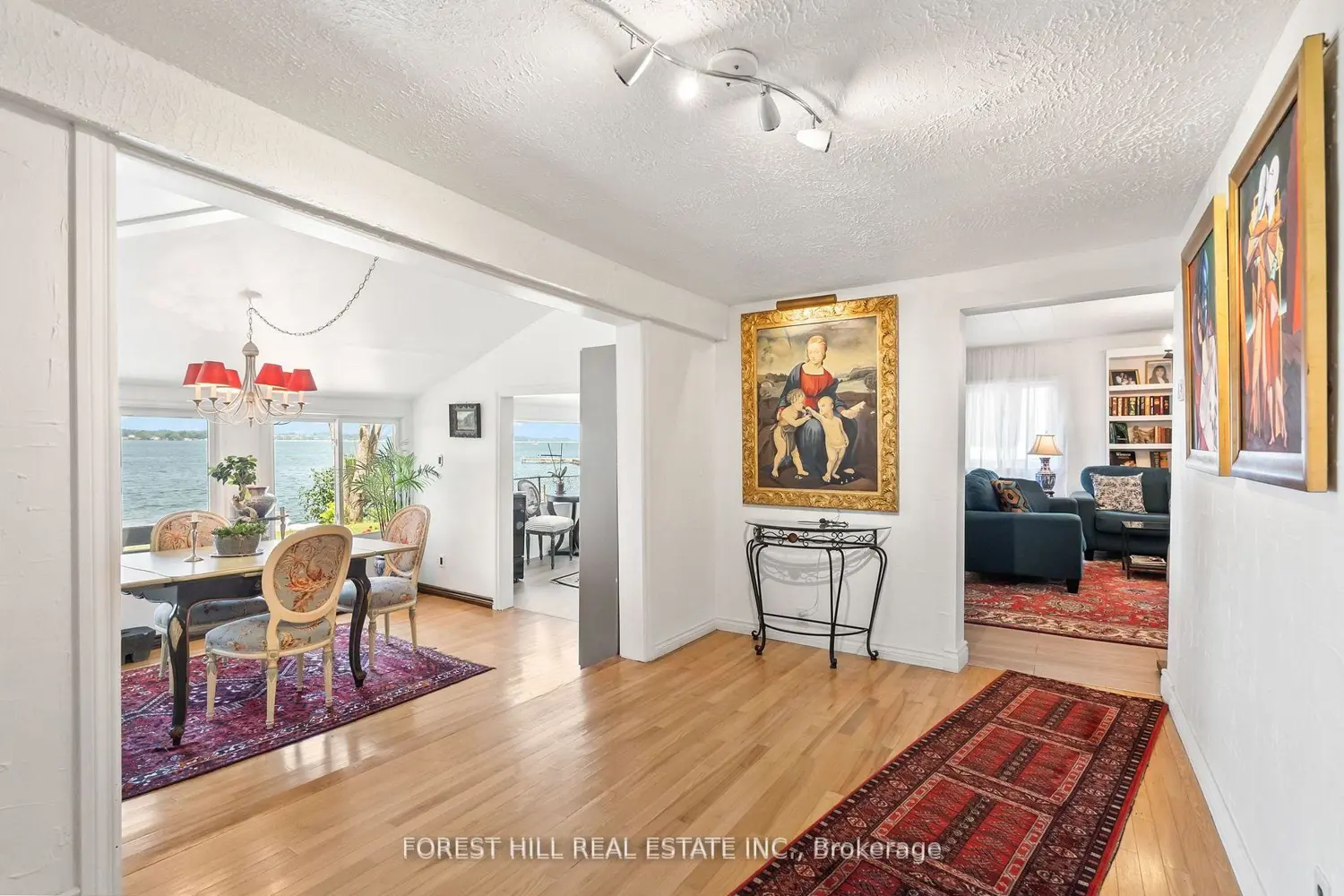 672 Hatton Avenue photo 4