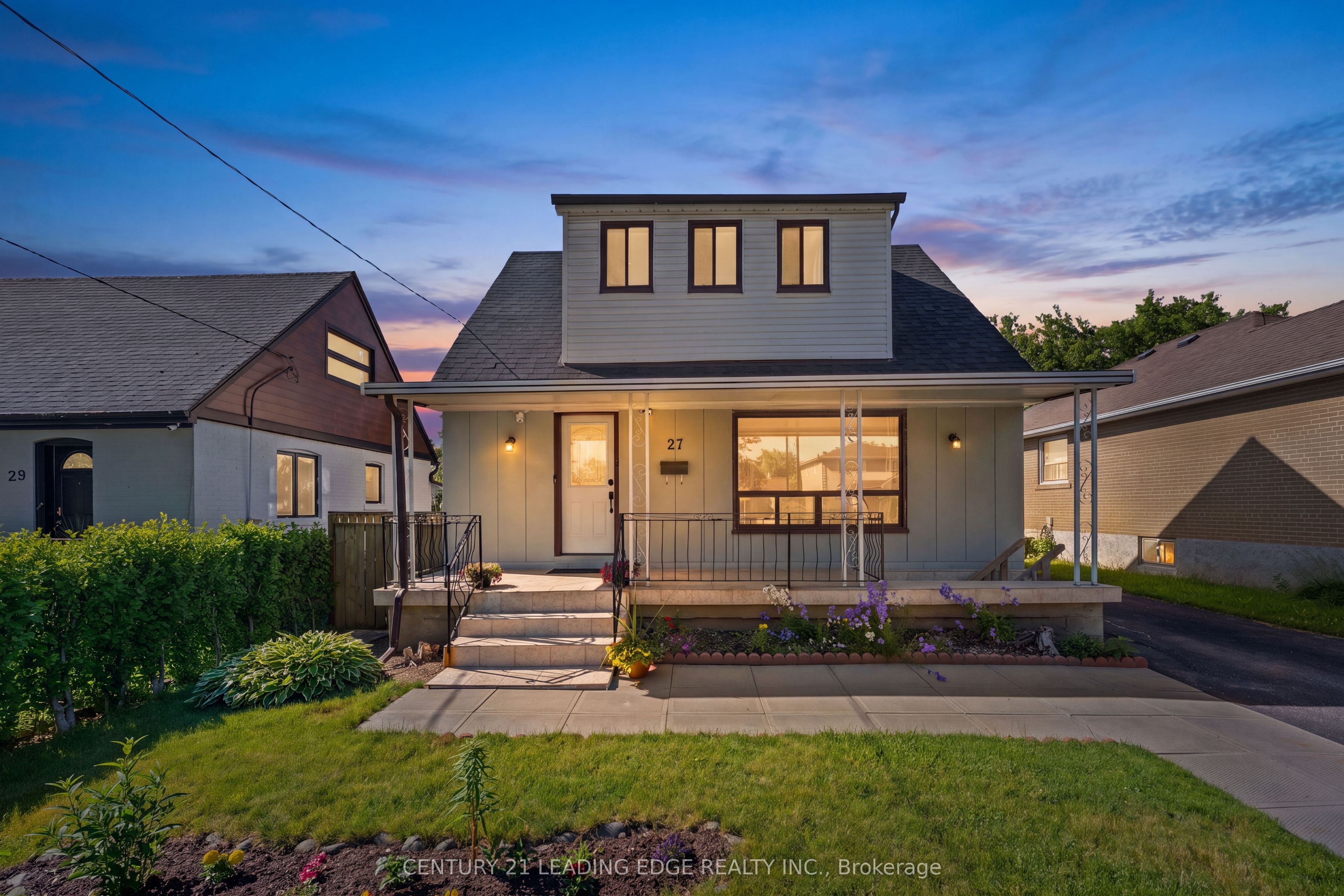 27 Chilcot Avenue, Toronto, ON, M9W 1T9