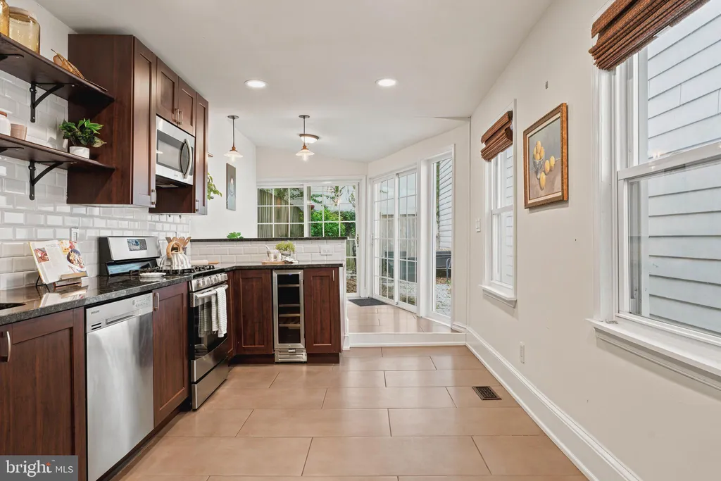 103 E Cross Street E, Baltimore, MD 21230 photo 2
