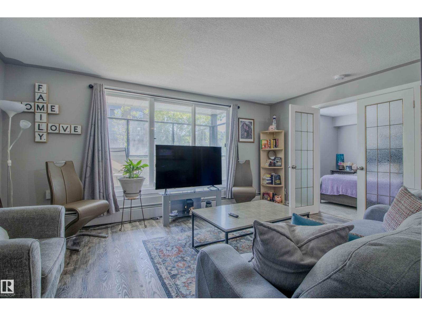 27-11010 124 Street NW, Edmonton, AB, T5M0J3