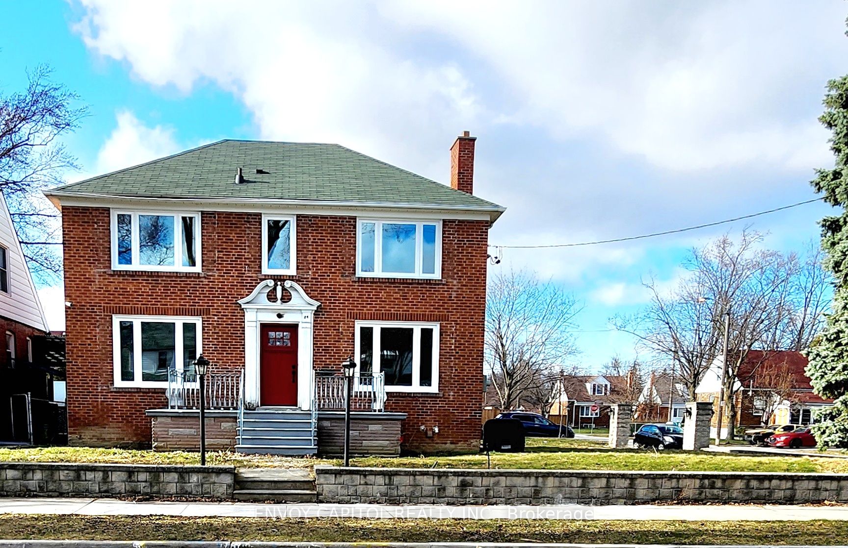 84 Macdonald Avenue, Toronto, ON, M9N 2E4