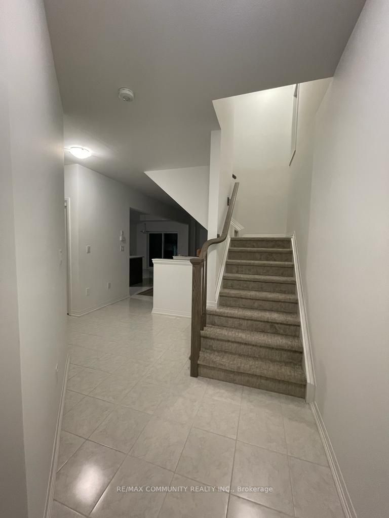 189 Bur Oak Drive, Thorold, ON, L2V 0L7 photo 3