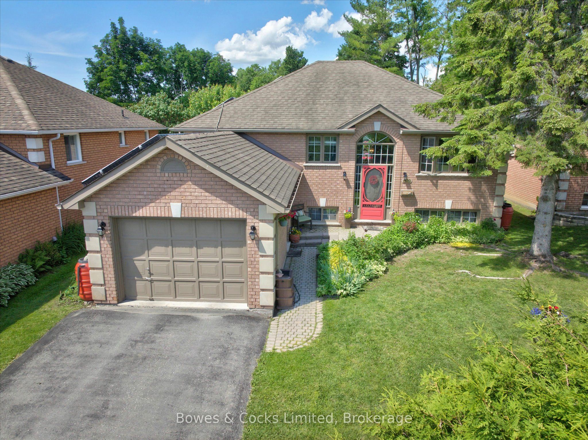699 Fortye Drive, Peterborough, ON, K9K 2G4