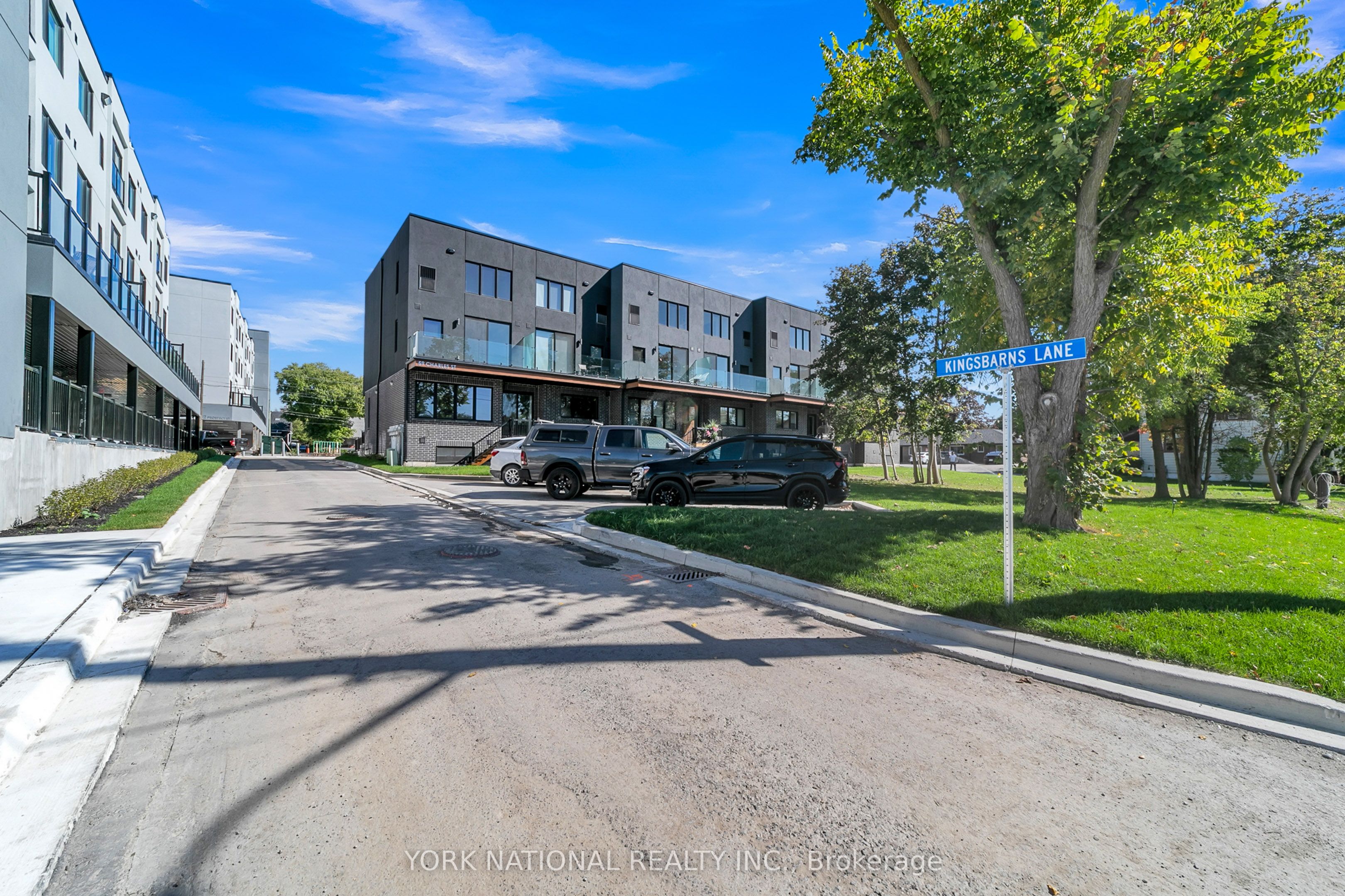 1-59 Charles Street, Newmarket, ON, L3Y 3V7