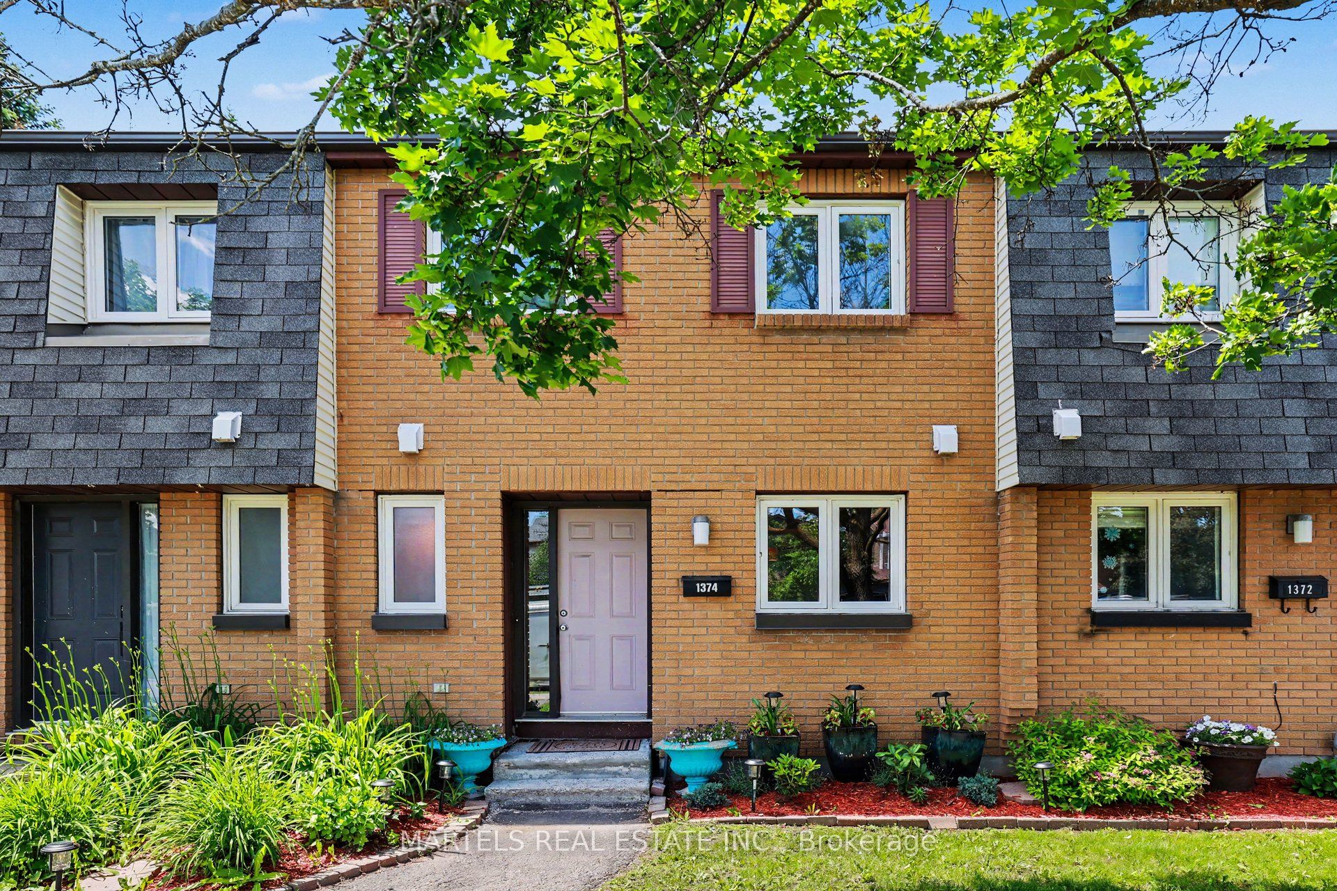 1374 Cedarcroft Crescent, Ottawa, ON, K1B 5C9
