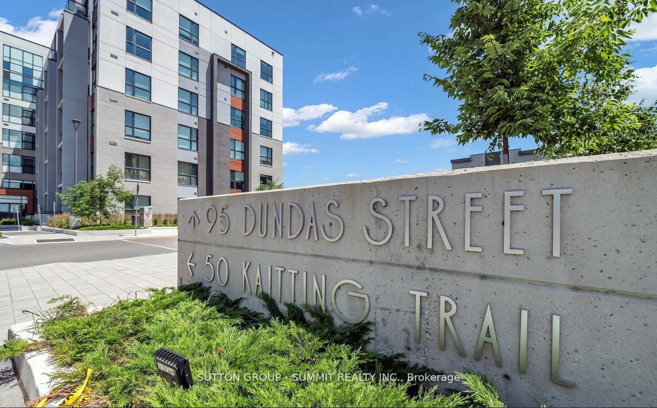 110-95 Dundas Street, Oakville, ON, L6M 5N4