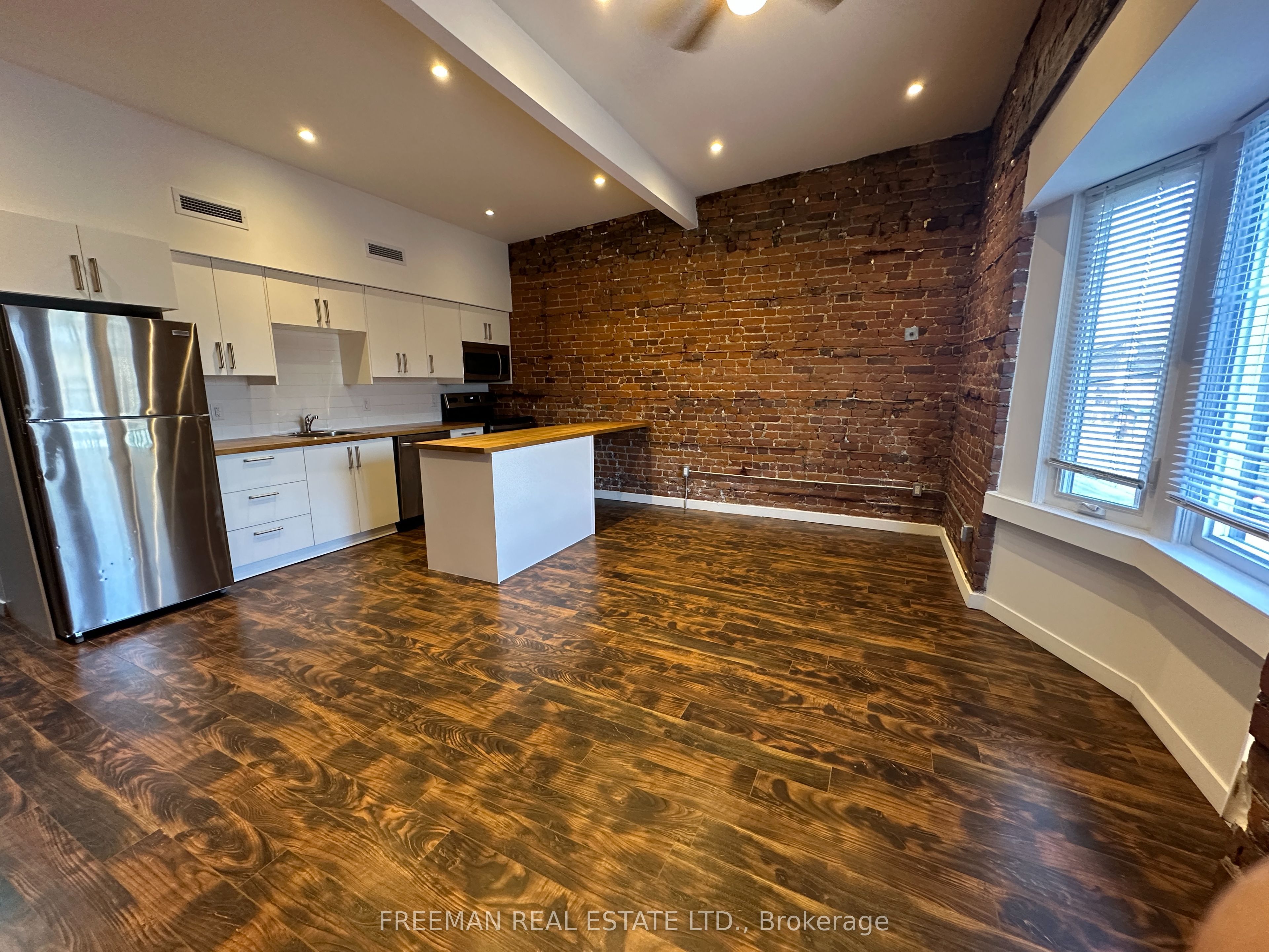 2nd flr-1190 Weston Road, Toronto, ON, M6M 4P4