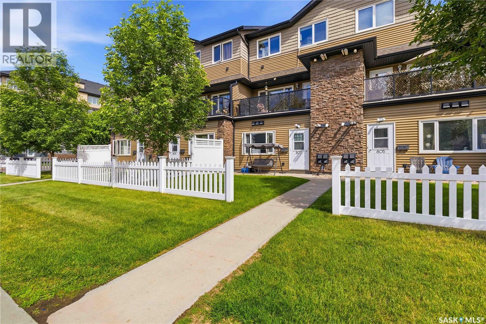 807-110 Shillington Crescent, Saskatoon, SK, S7M3Z8