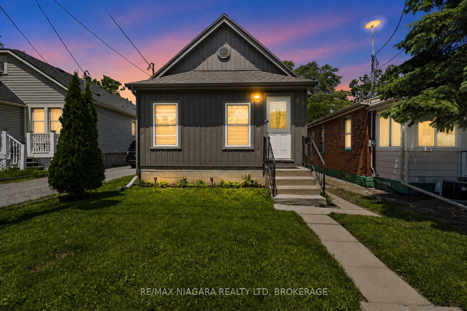 42 Mccormick Street, Welland, ON, L3C 4L9